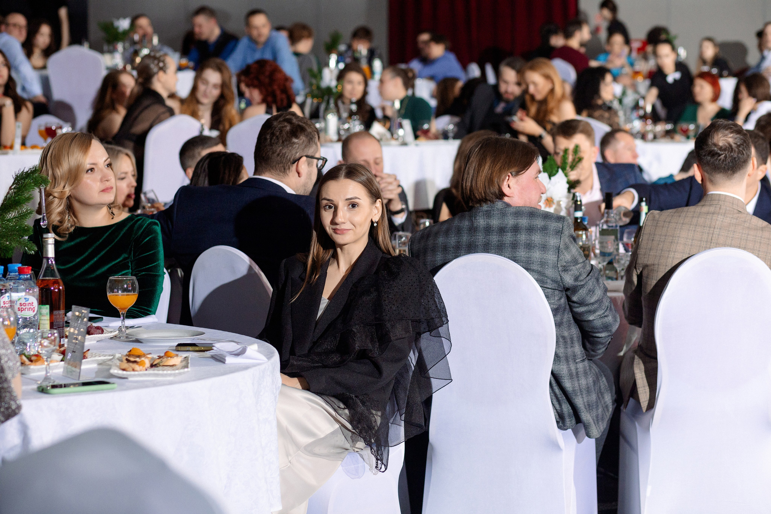 РЕПОРТАЖ: НОВЫЙ ГОД В ДК МЕТАЛЛУРГ. Профессиональный фотограф в Ижевске Леша Петров