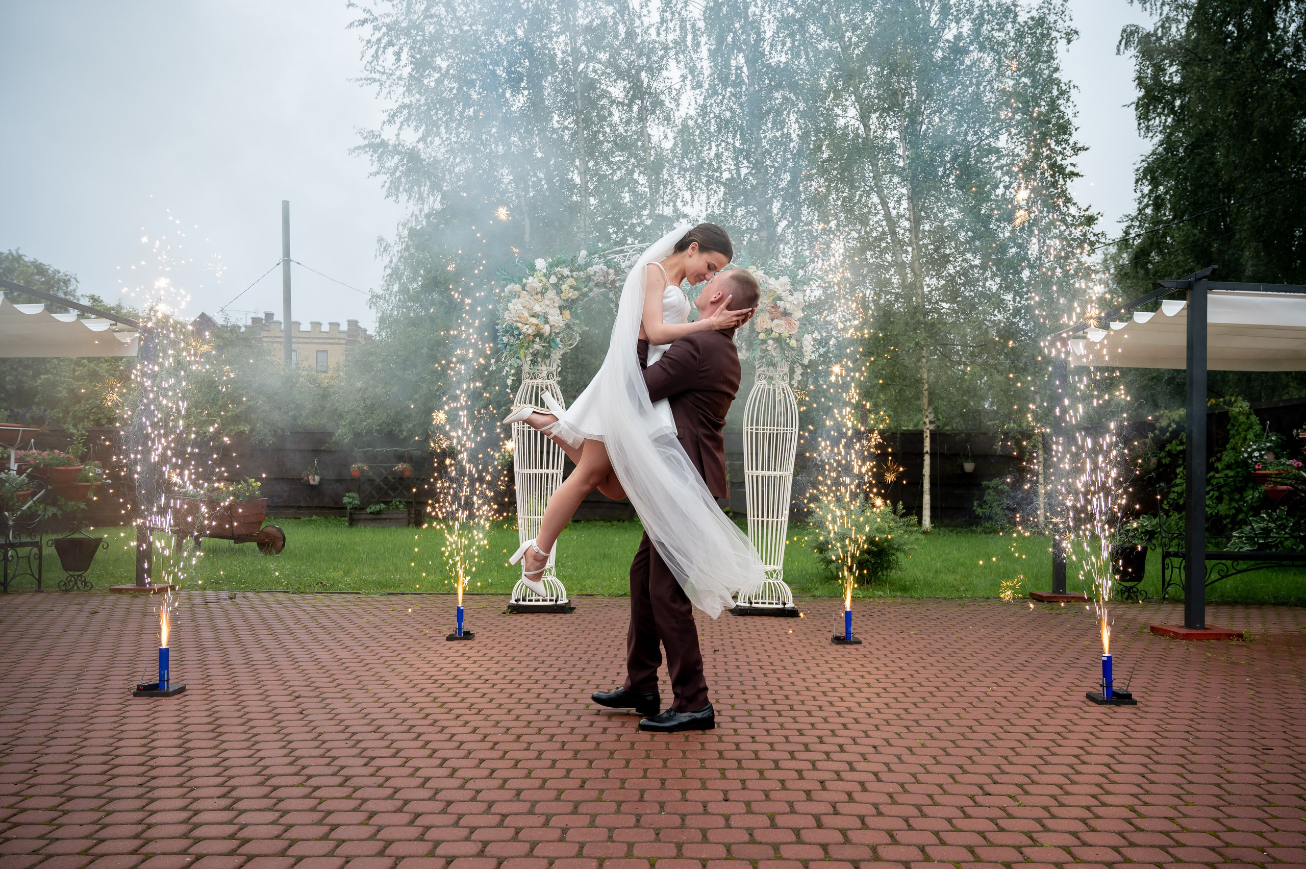 Елизавета и Максим (фотосессия у Дворца Штиглица, набережная Мойки и у Законодательного собрания). Портретный, семейный и свадебный фотограф в Санкт-Петербурге и в Пушкине Ширяев Денис