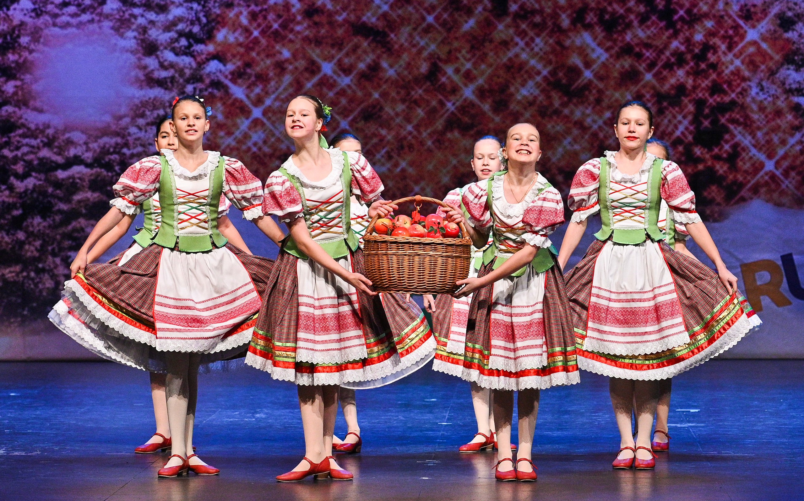 14.11.2024 «Новогодний Звездопад Талантов» Фестивальное движение «Шаг к мечте» г. Москва. Медиастудия Фото Концепт