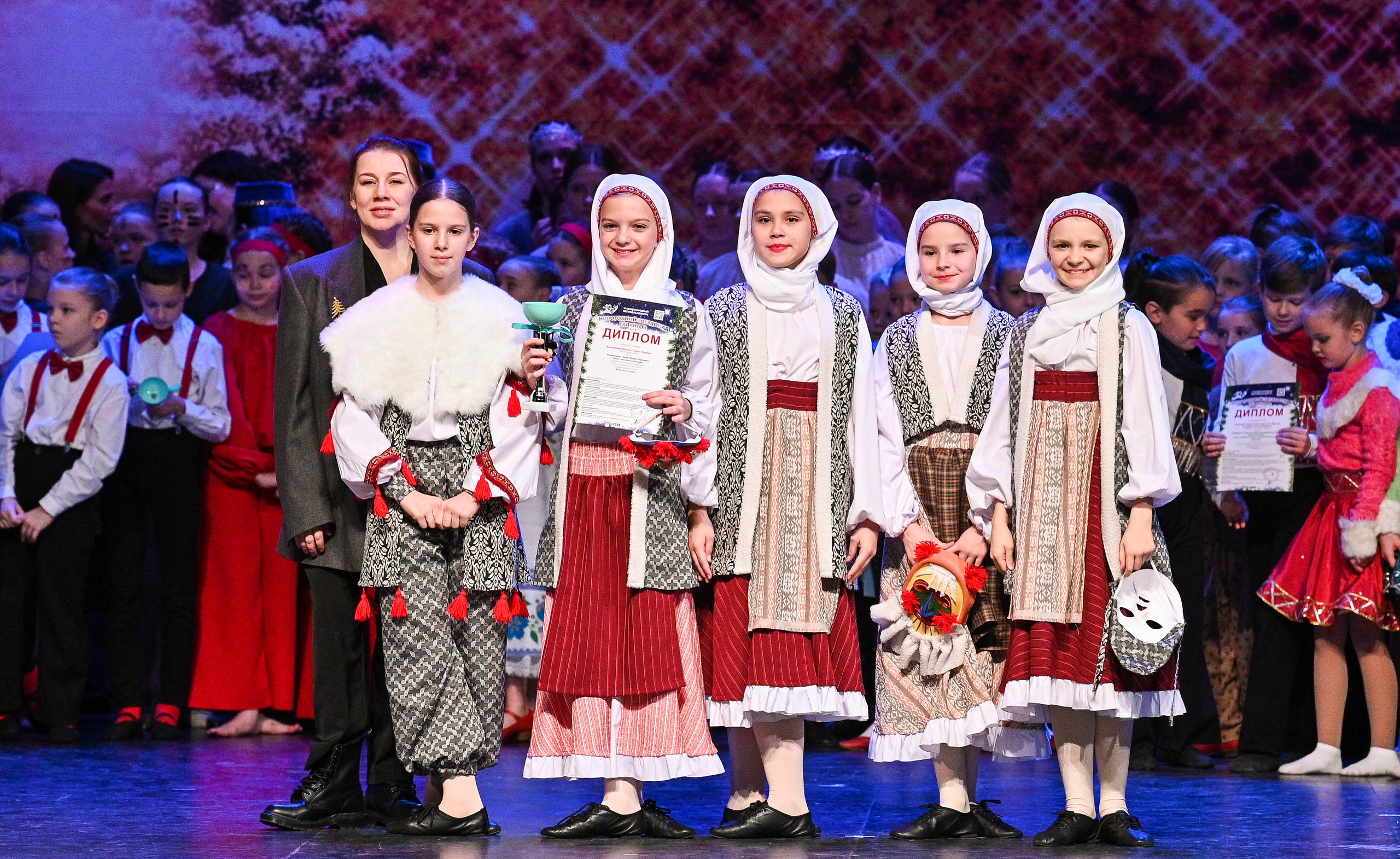 14.11.2024 «Новогодний Звездопад Талантов» Фестивальное движение «Шаг к мечте» г. Москва. Медиастудия Фото Концепт