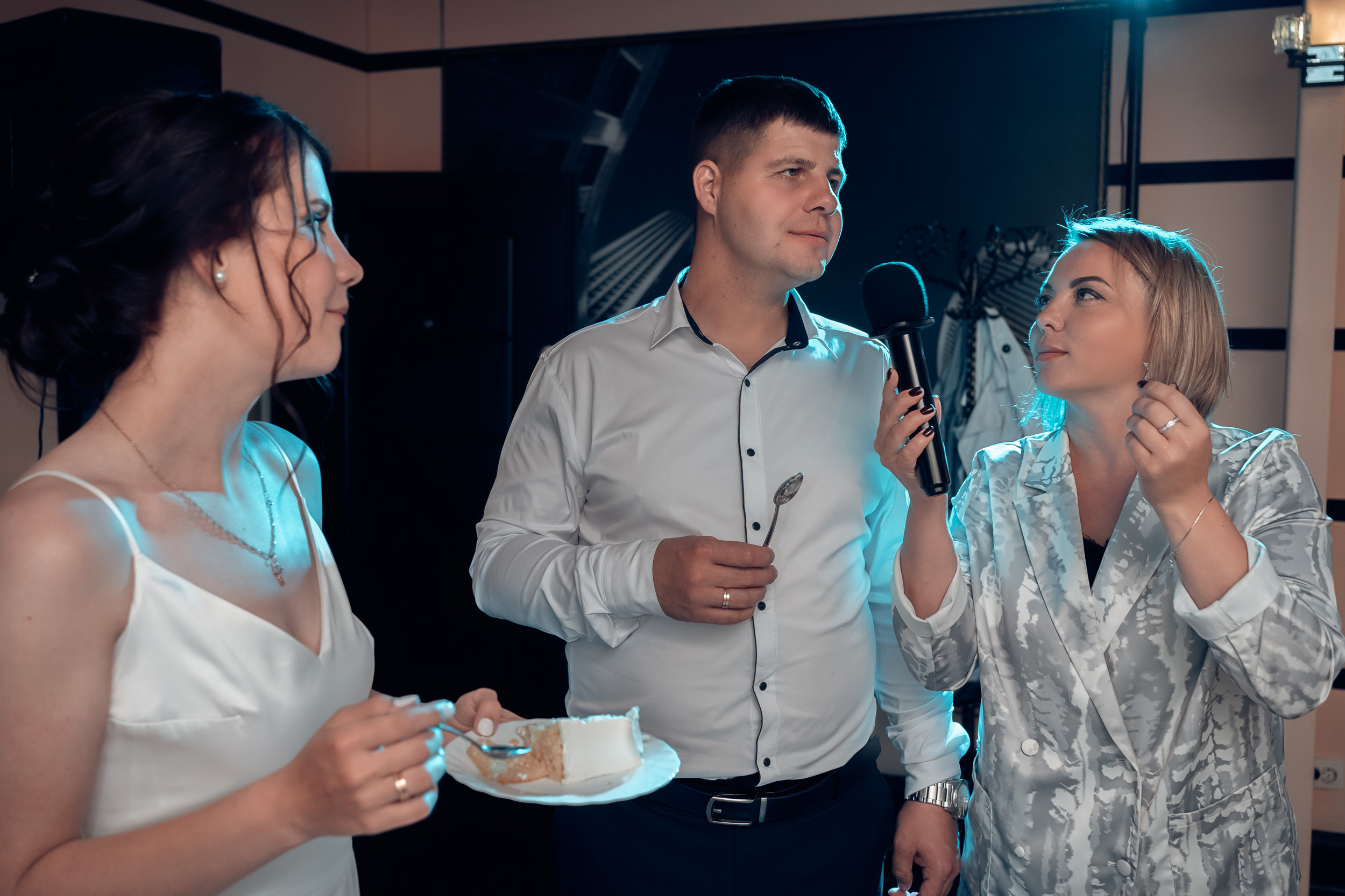 Венчание в Свято-Успенском монастыре г. Новомосковск. Церковный фотограф Севастополь