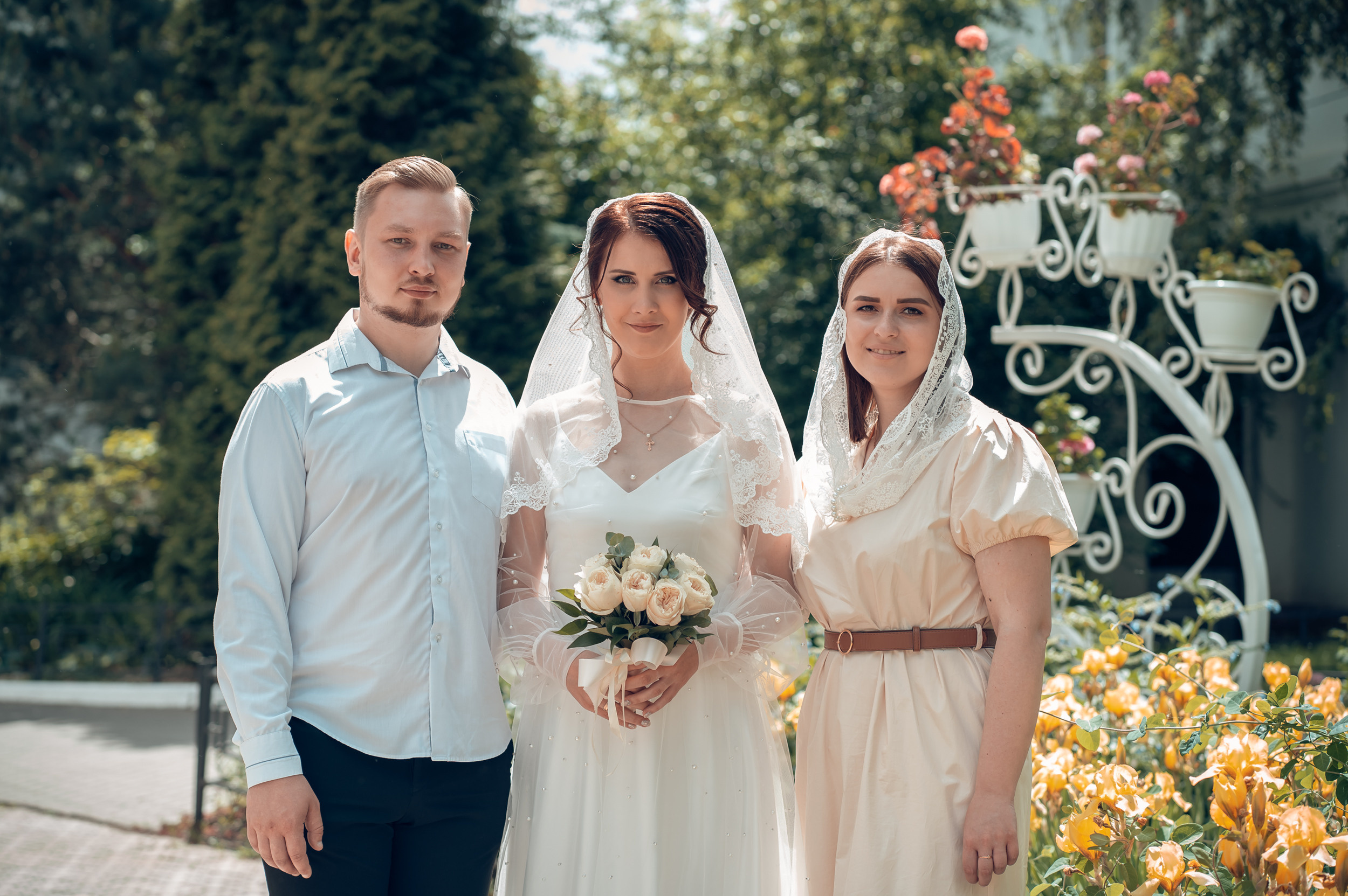 Венчание в Свято-Успенском монастыре г. Новомосковск. Церковный фотограф Севастополь