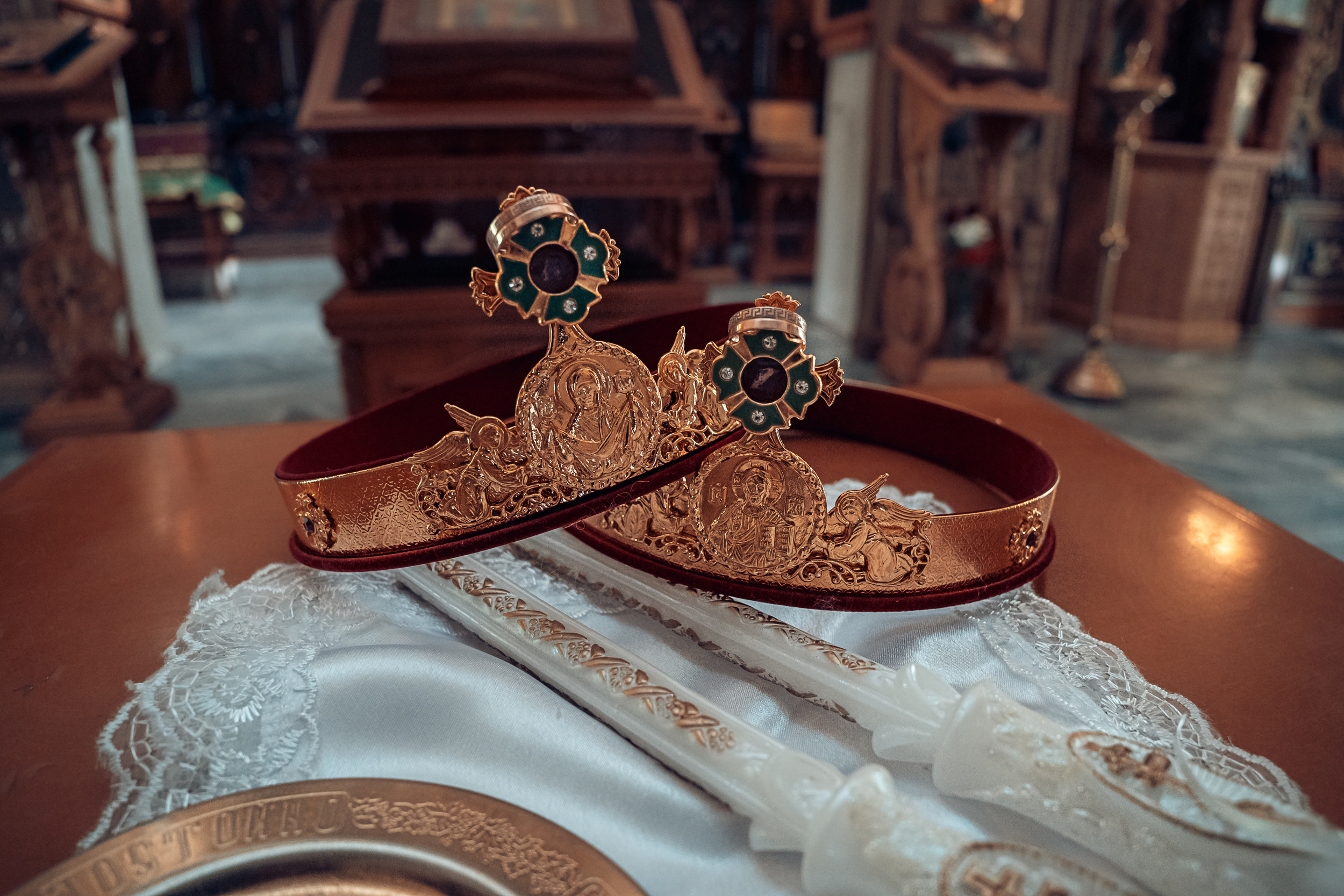 Венчание в Свято-Успенском монастыре г. Новомосковск. Церковный фотограф Севастополь