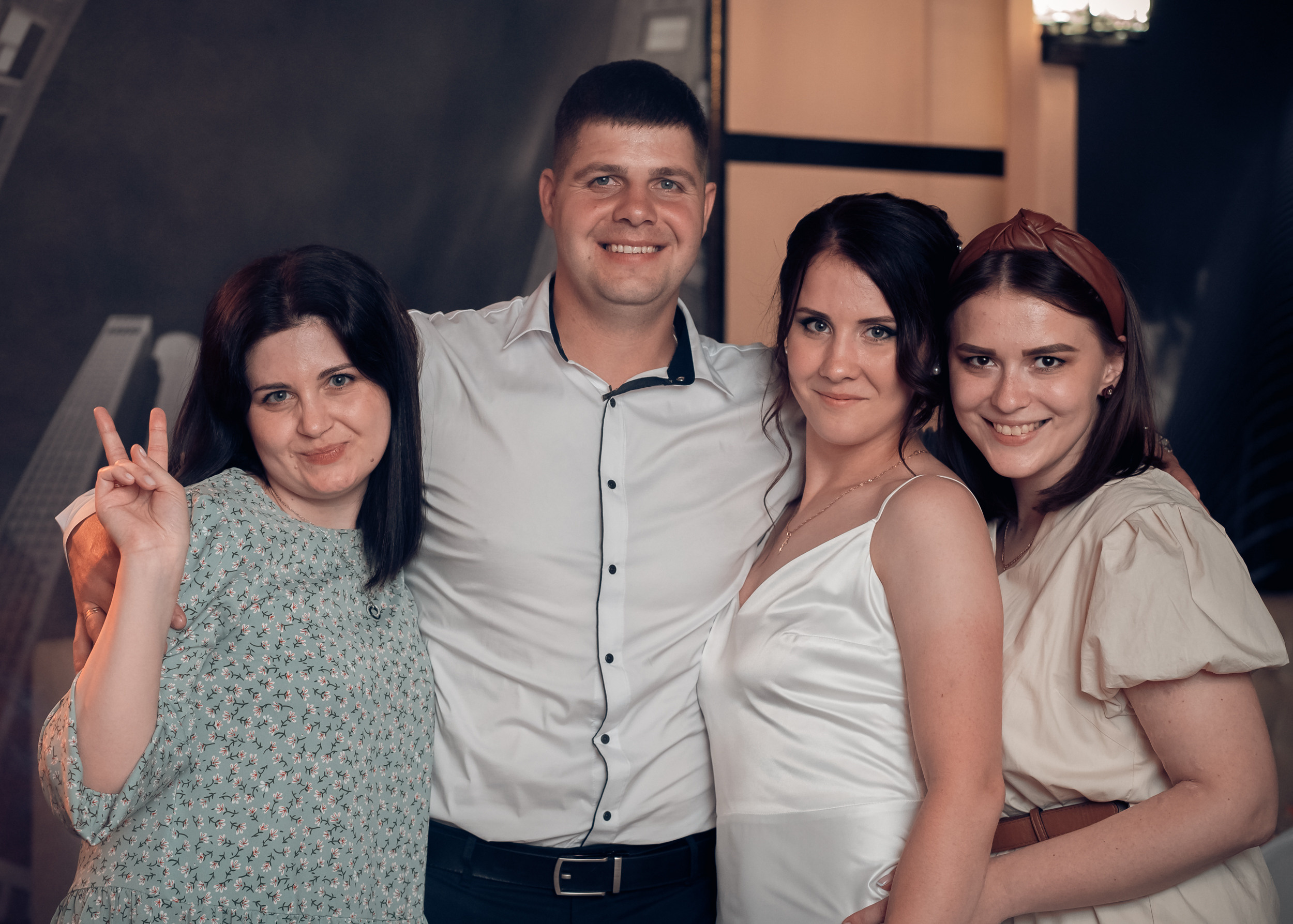 Венчание в Свято-Успенском монастыре г. Новомосковск. Церковный фотограф Севастополь