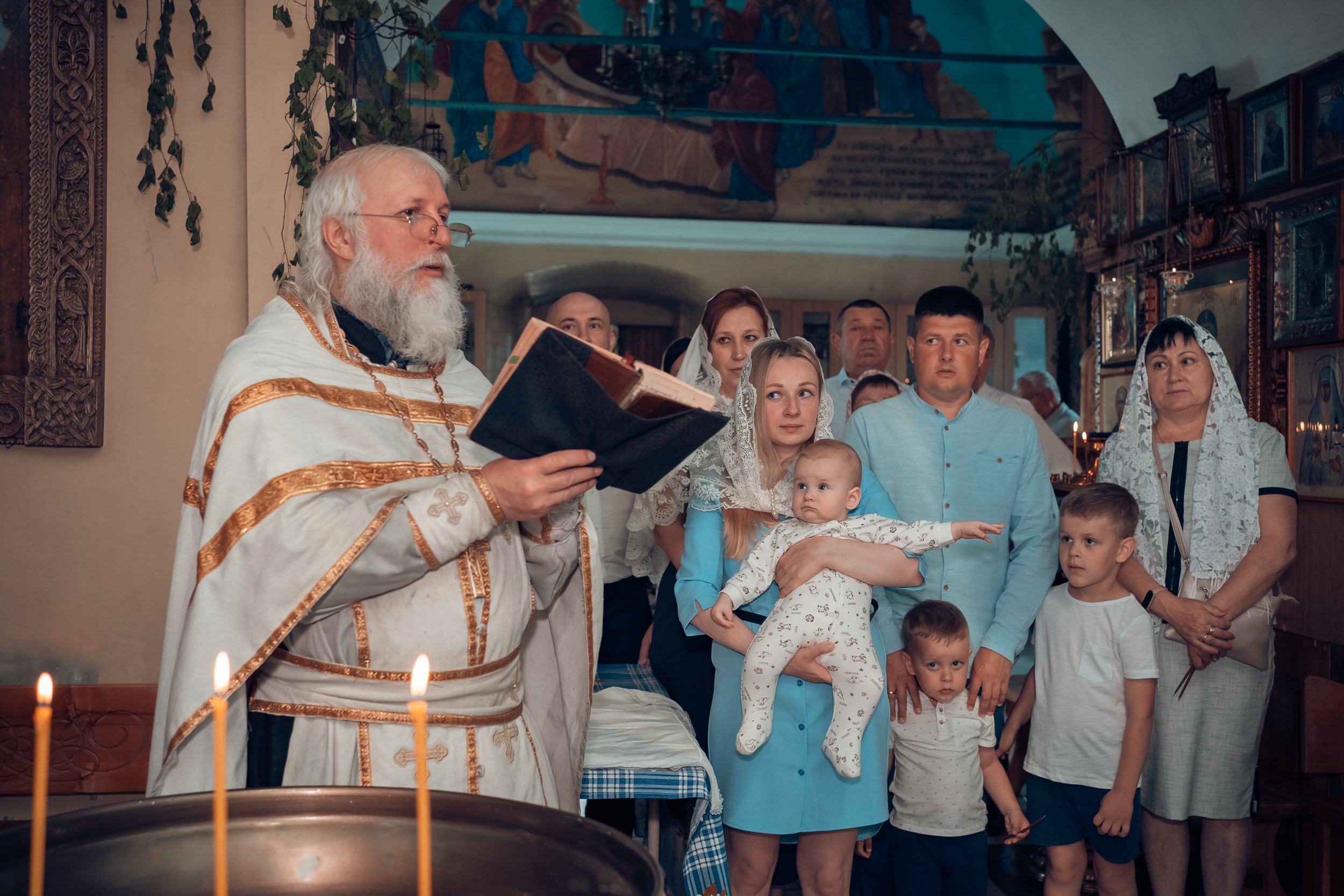 Крещение в Богоявленской церкви г. Венев. Церковный фотограф Севастополь