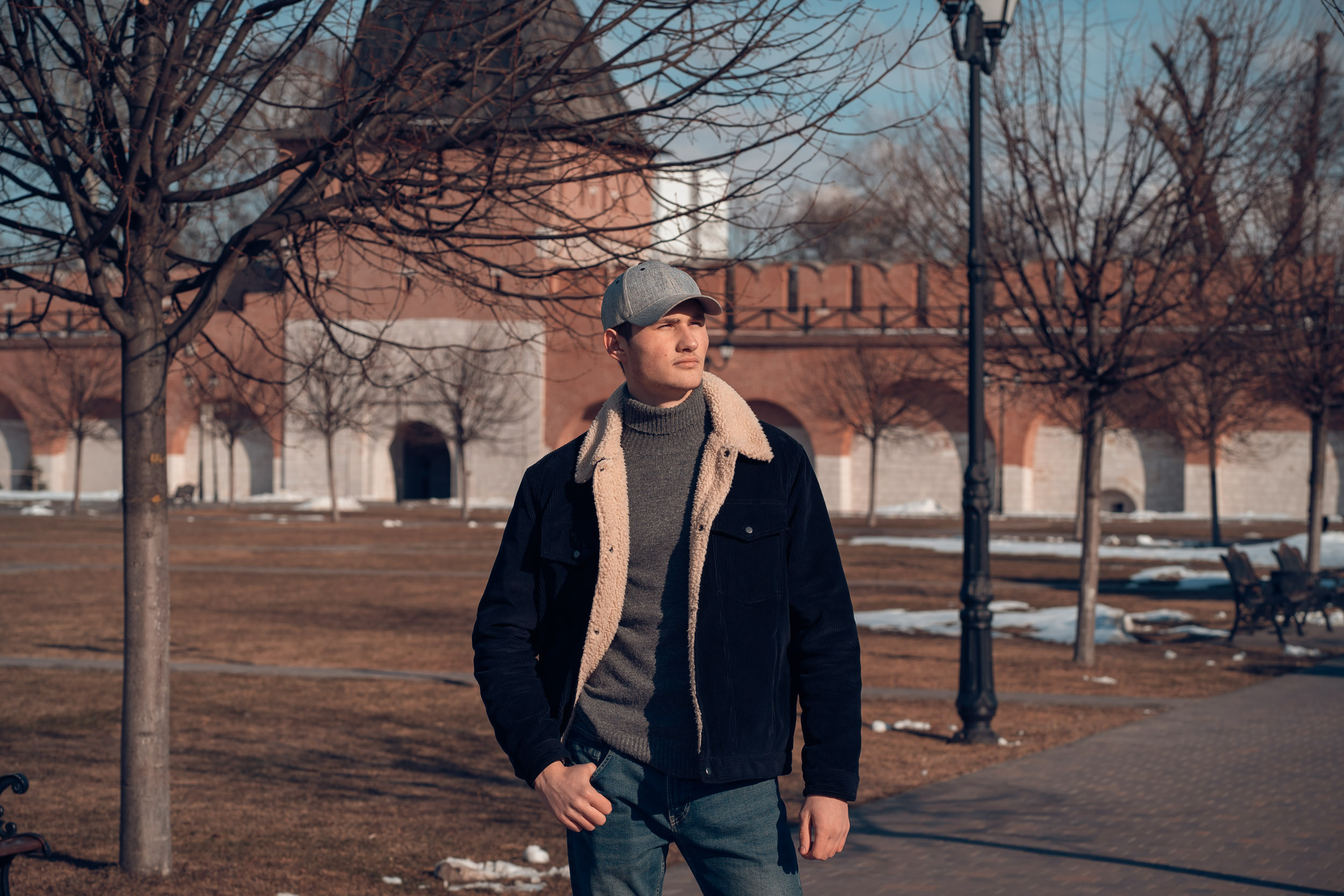 Мужская фотоистория в центре Тулы. Церковный фотограф Севастополь