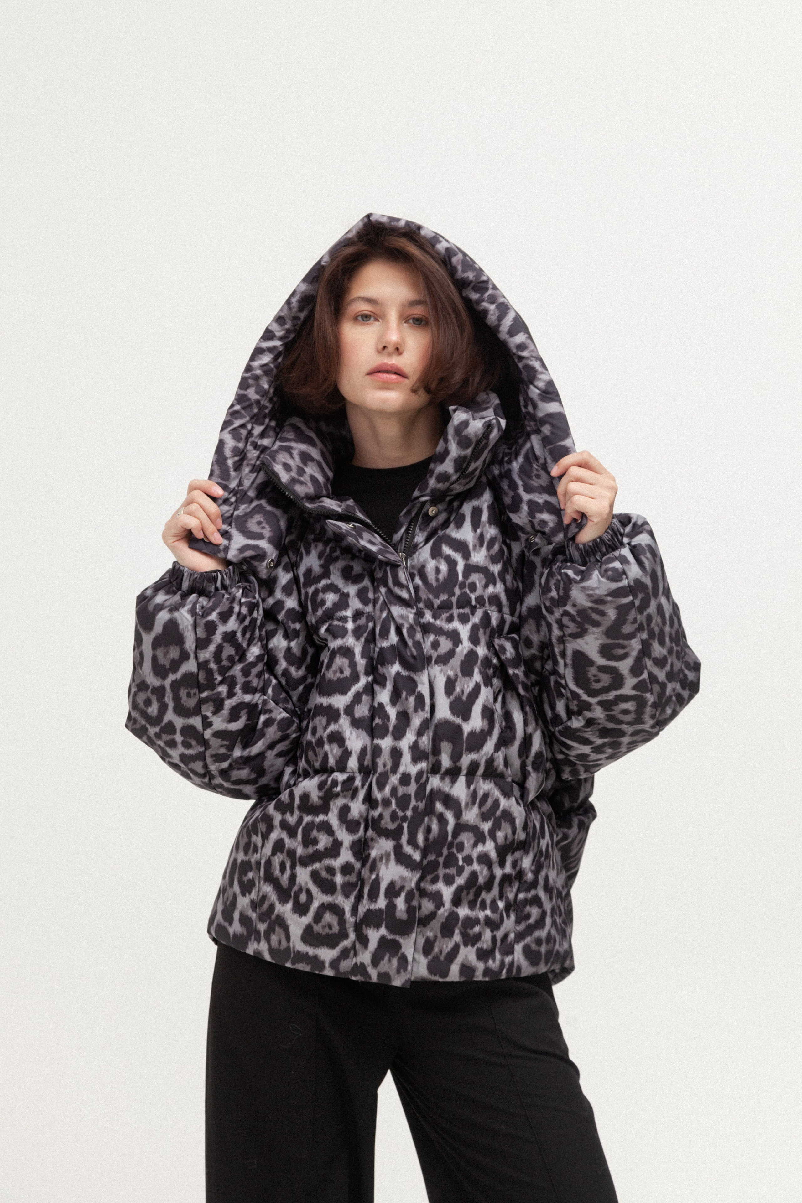 Фотосъемка одежды в Барнауле. Фотограф для бизнеса, маркетплейсов, контента и соцсетей в Барнауле Савинкова Виктория