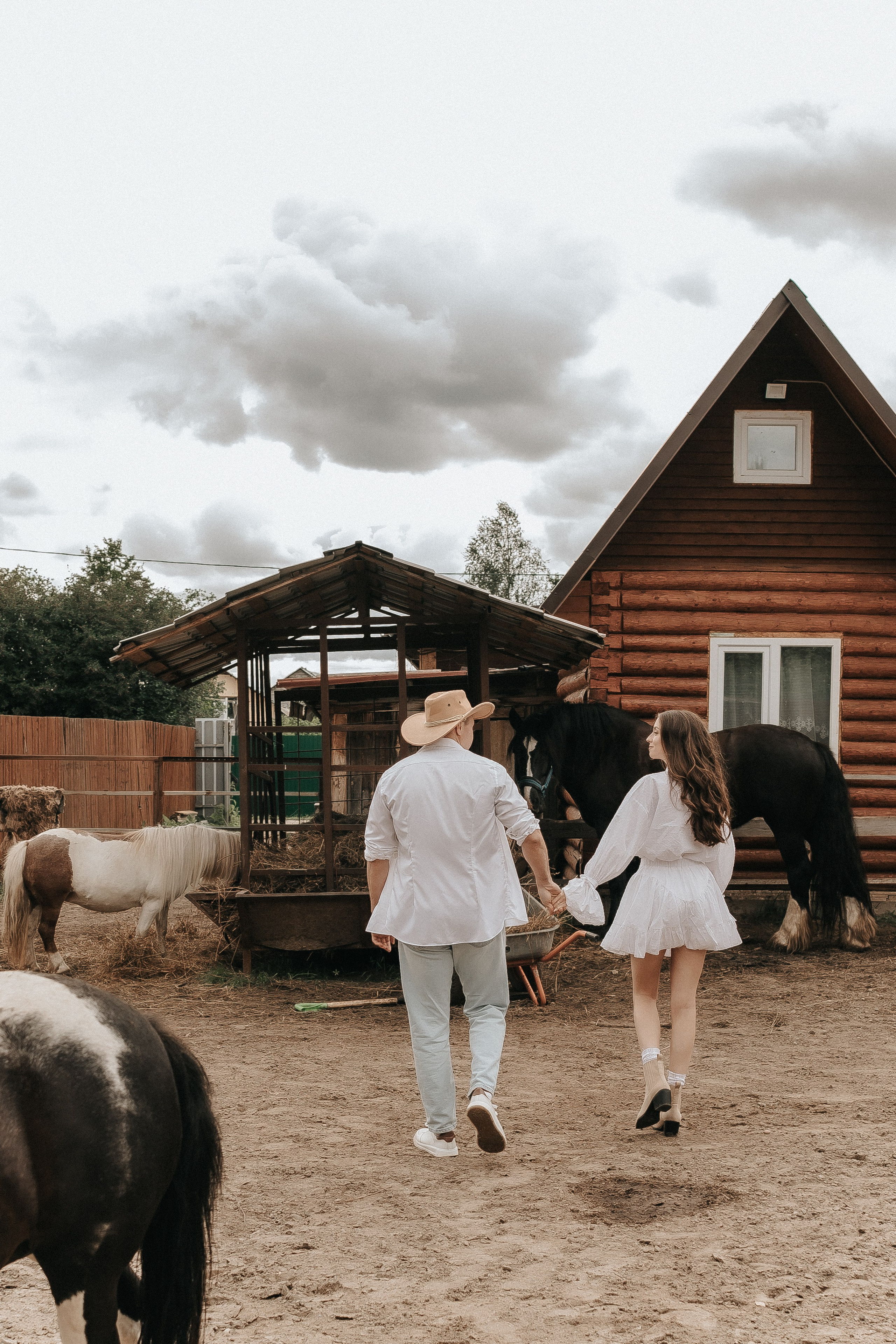 Love Story с лошадьми. Свадебный фотограф Пермь