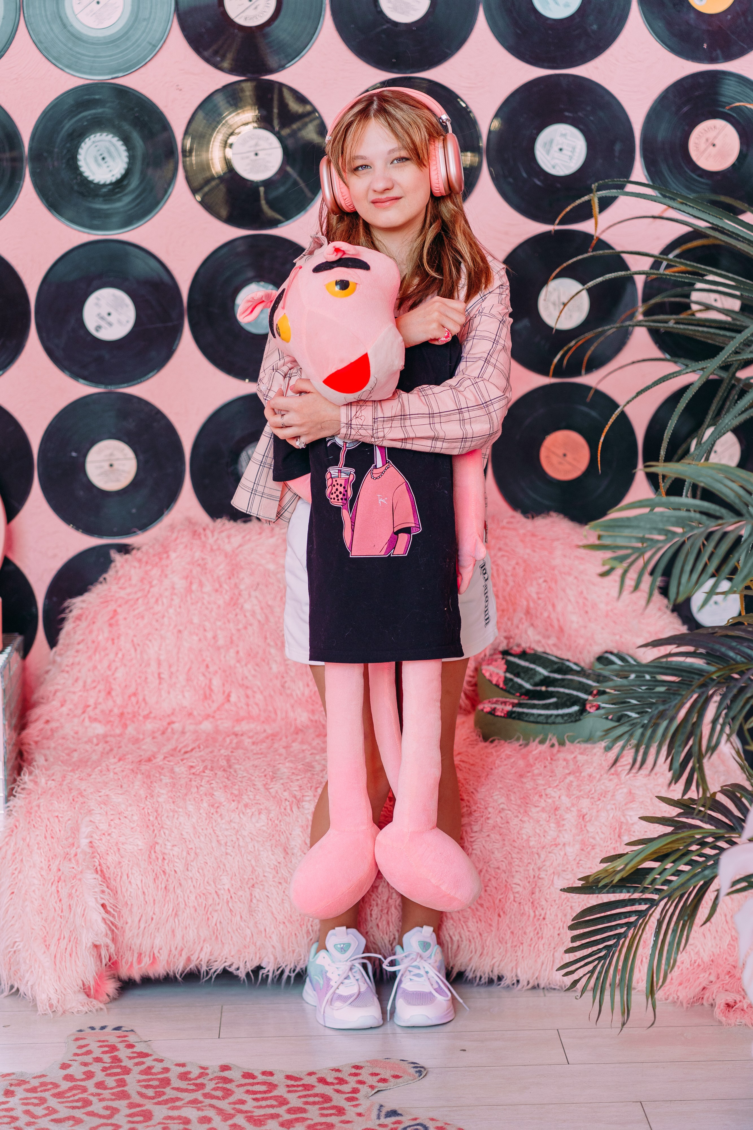 Женский портрет. Школьные альбомы и альбомы для детского сада. Юлия Осипова. Москва