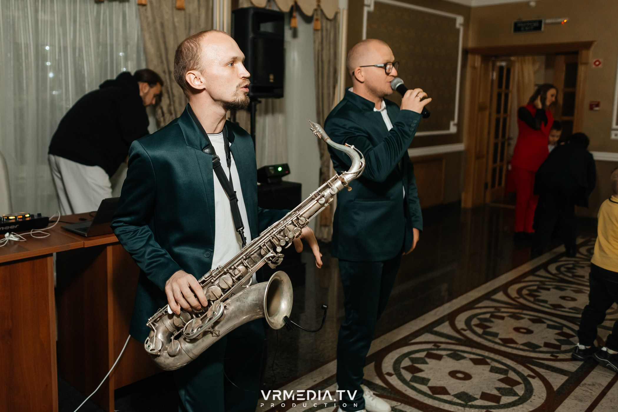 BAD BOYS BAND в ресторане «Империя»