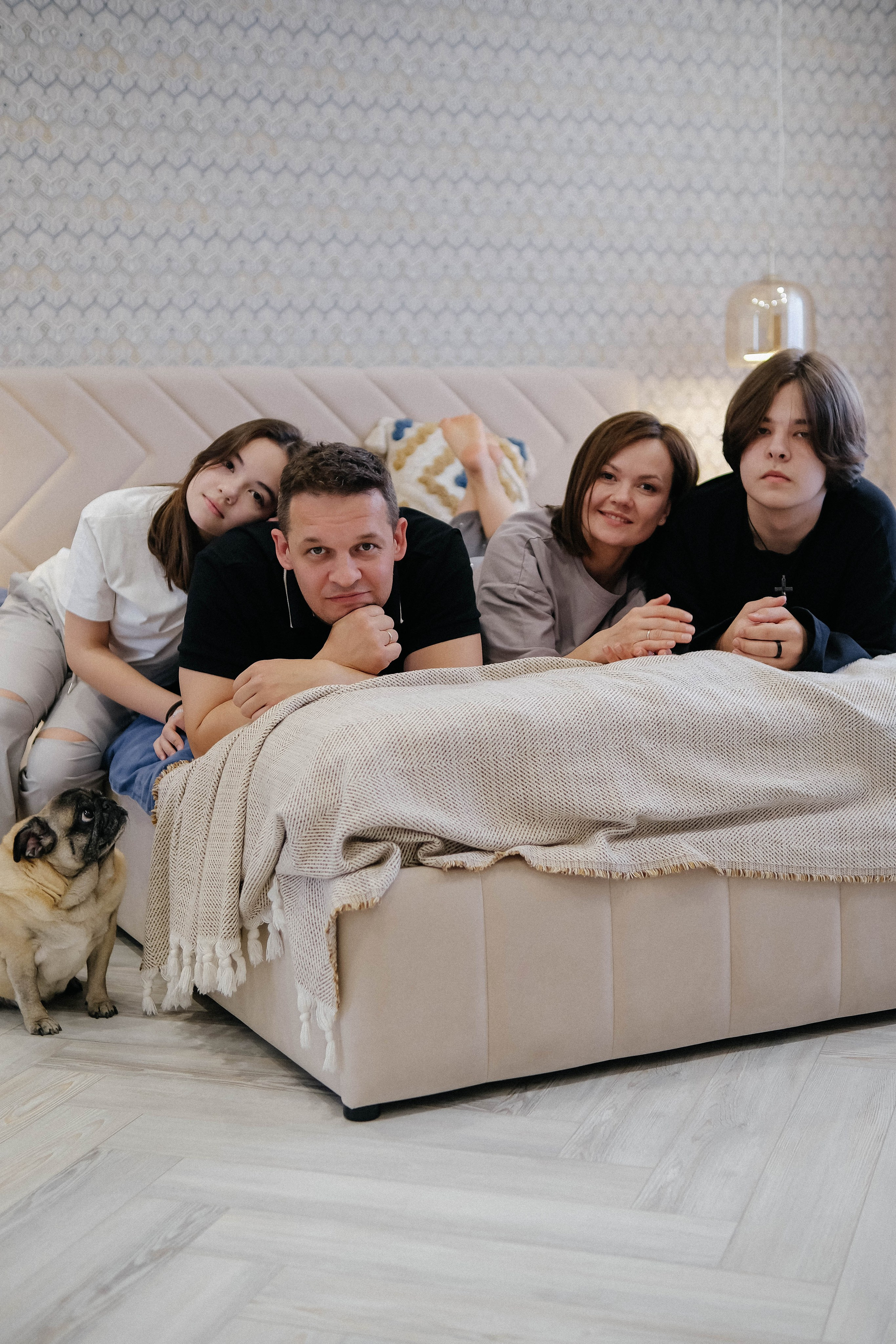 Домашняя съемка семьи Пекай. Главная