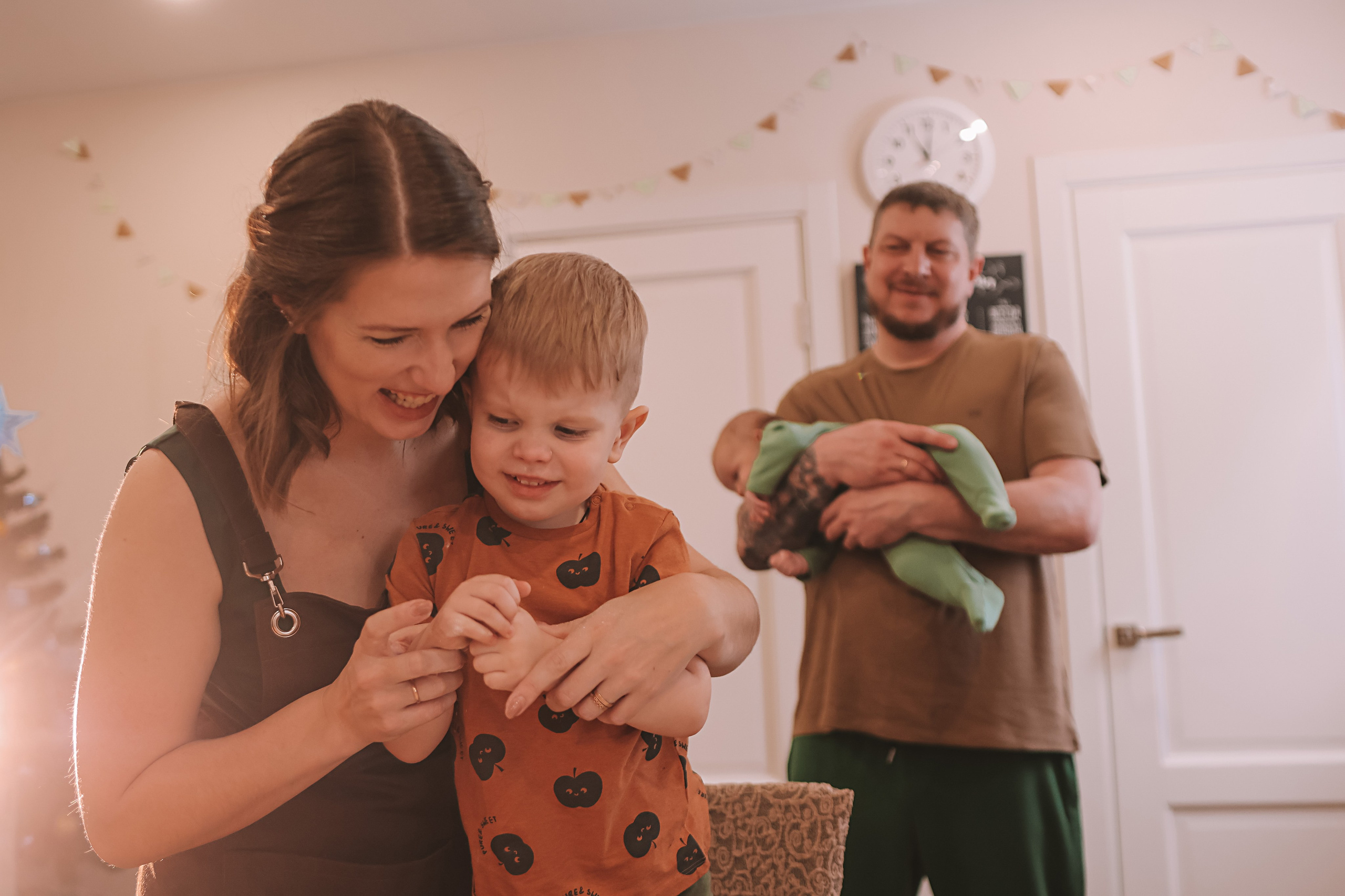 Команда. Семейный фотограф Тюмень, фотограф на роды Салмина Мария