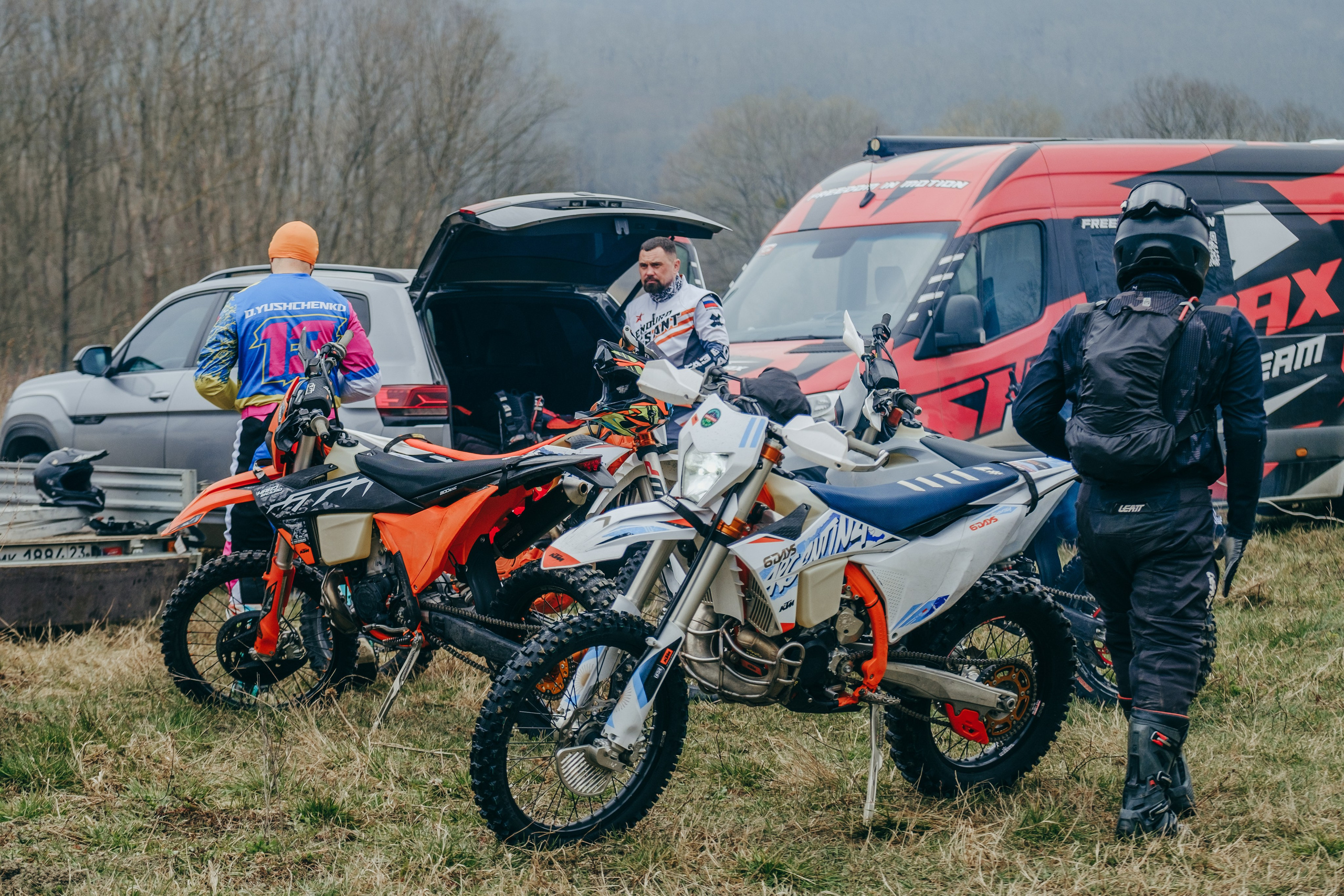 Эндуро Фест от Shamax Motors (Краснодар). Свадебный фотограф Денис Ожигин в Краснодаре и крае. Эмоциональная и стильная съемка вашего дня