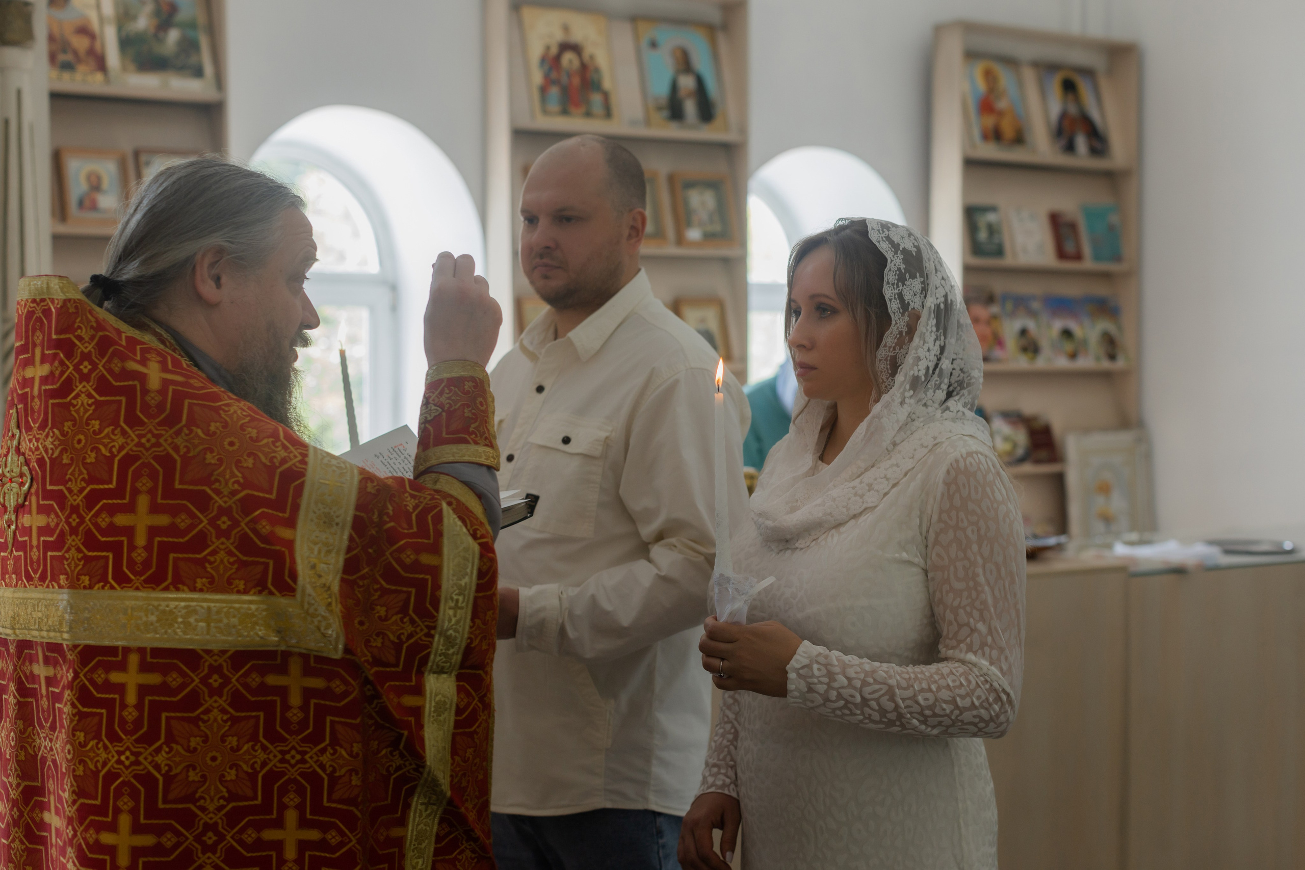 Венчание (Храм святителя Иннокентия). Свадебный и семейный фотограф в Перми Дергачева Кристина