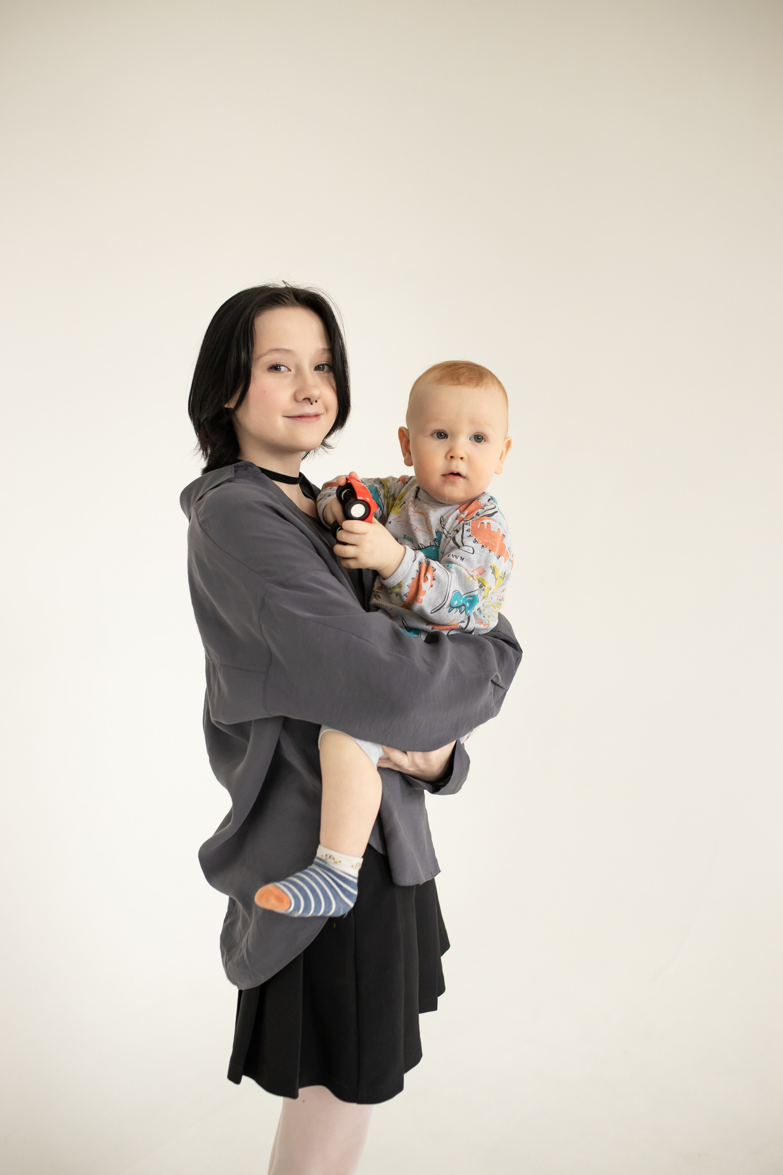 Семейная фотосессия на циклораме с естественным светом. Фотограф в Железнодорожном и Балашихе