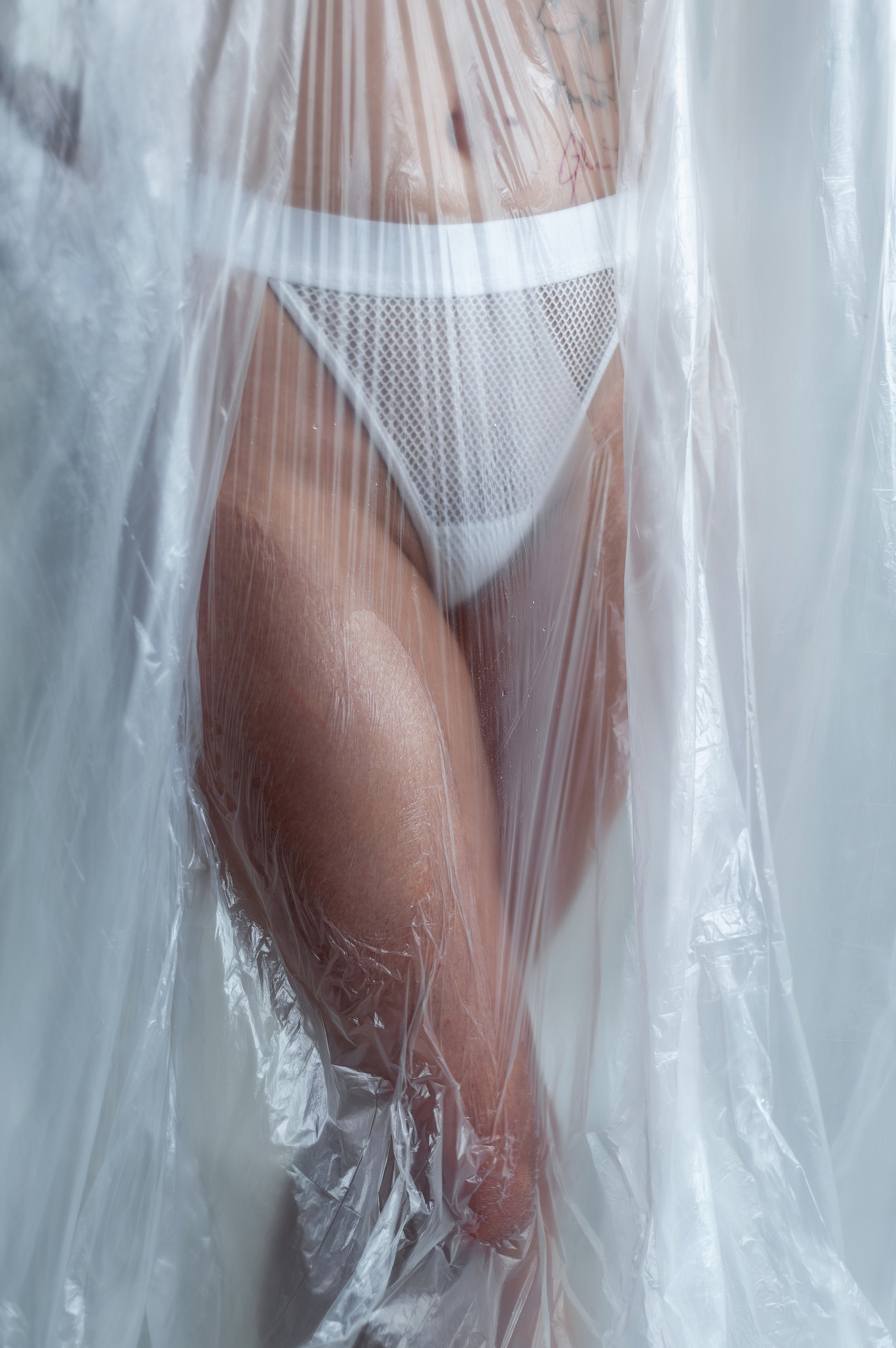 Студийная эротическая съемка в БДСМ костюме. Портретный креативный творческий фотограф в Казани Михаил Бушенев