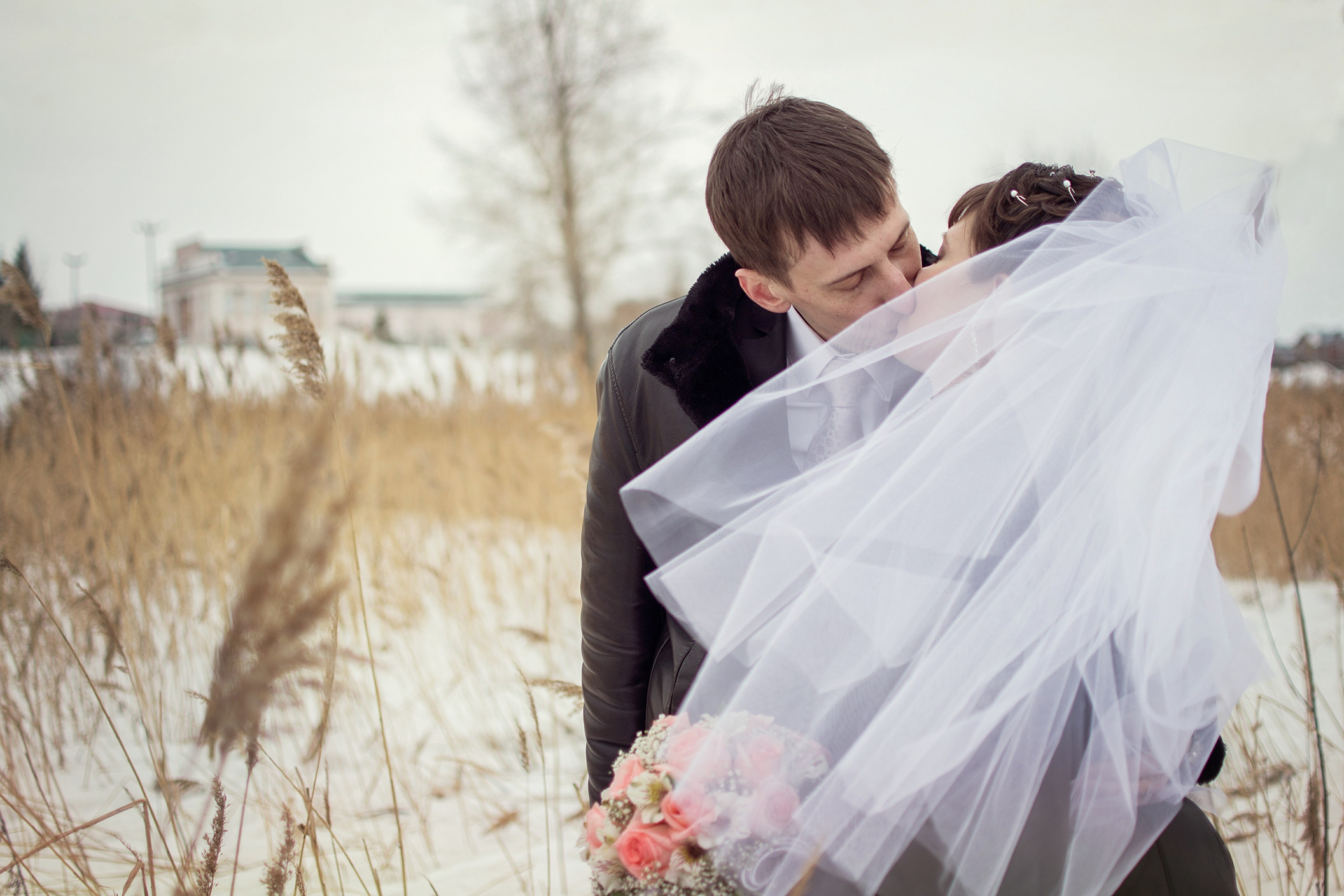 Владимир и Ольга. Свадебная фотосессия. Портретный креативный творческий фотограф в Казани Михаил Бушенев