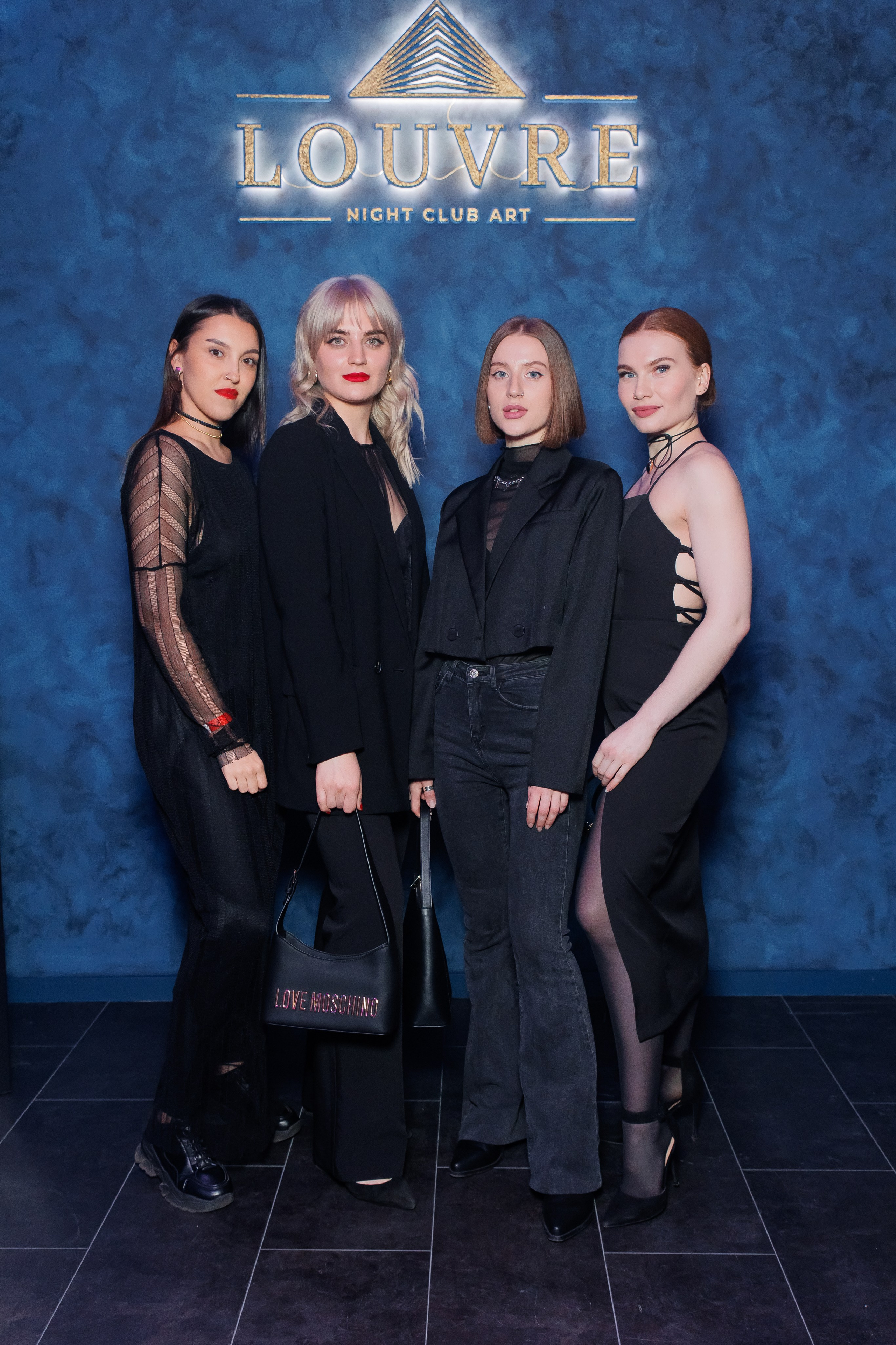 ЛУВР [Открытие Ночного клуба]. СВОИ. ФОТООТЧЕТЫ-СОБЫТИЯ-МЕСТА