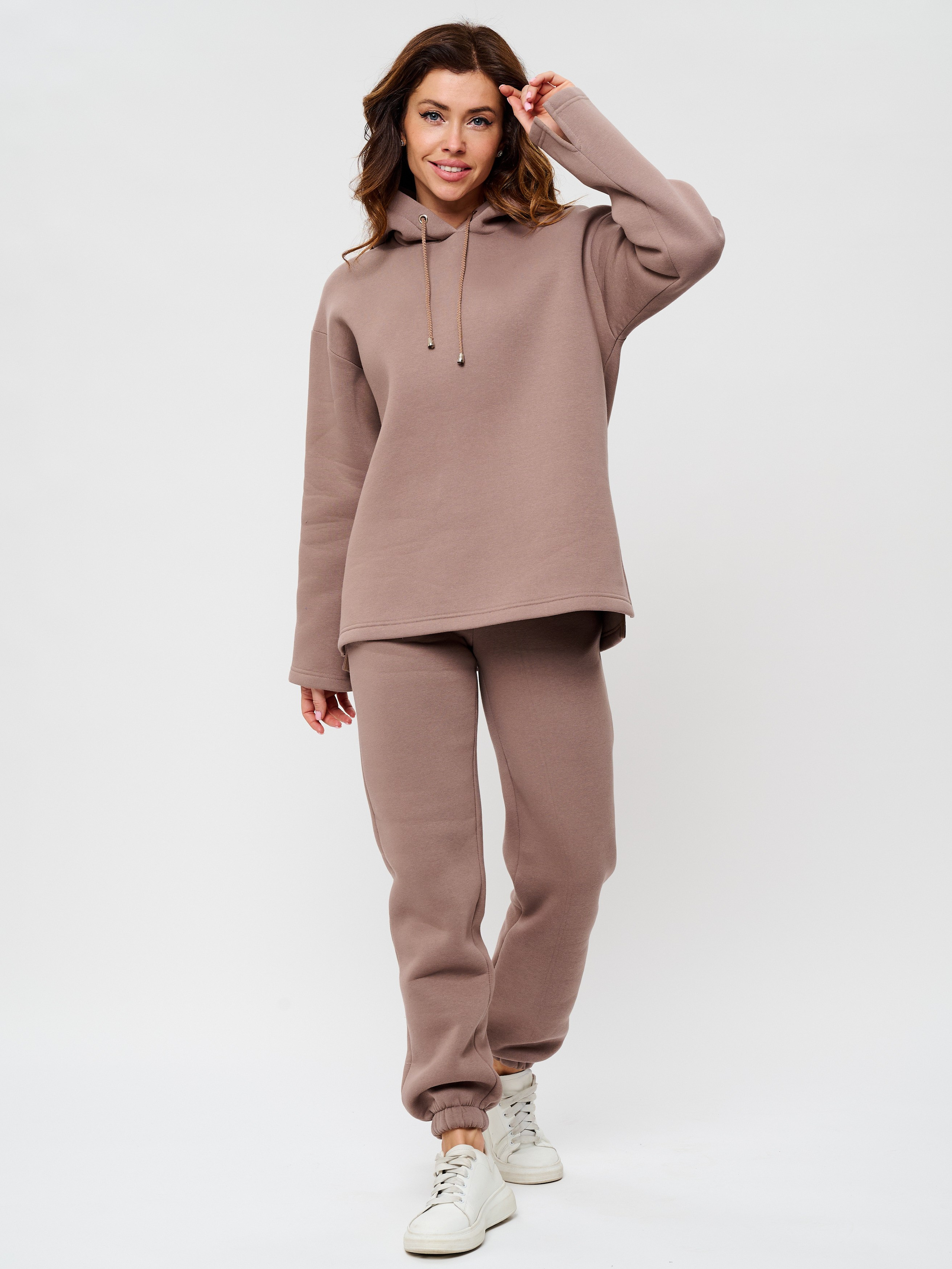 Каталоги на белом фоне. Лучший фотограф для брендов в Москве, съемки для маркетплейсов