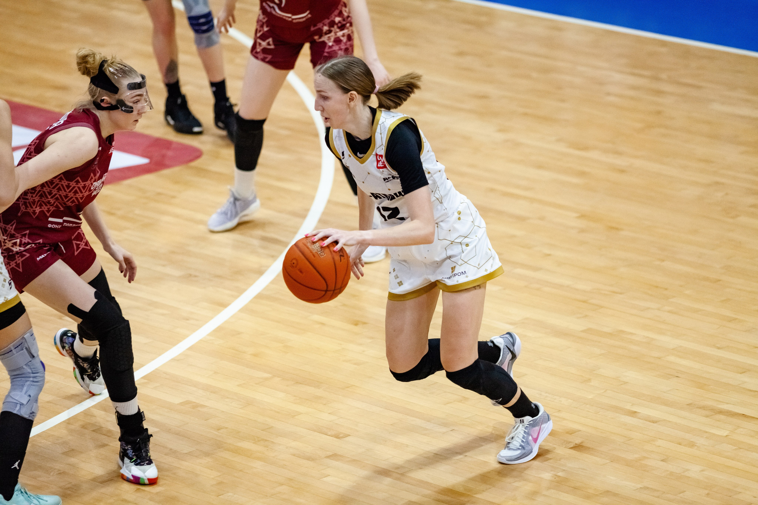 ЧГУ-Атланта — Славянка. Фотография