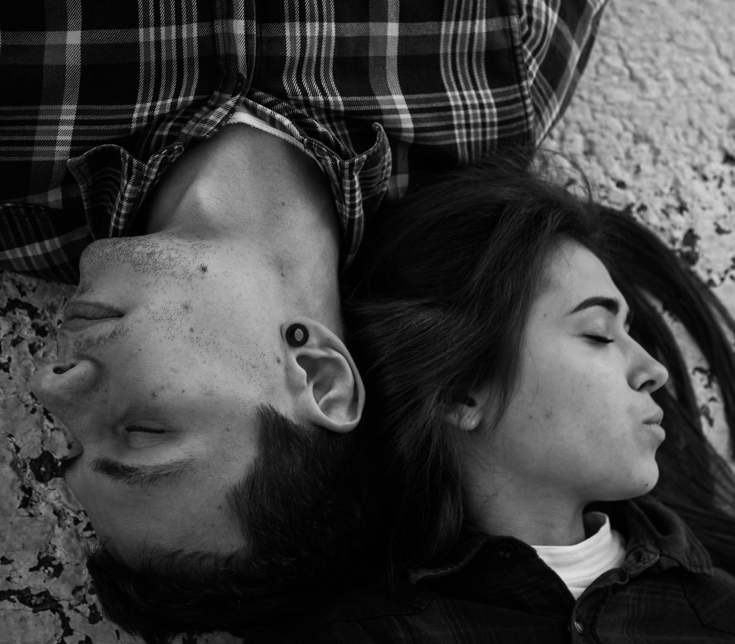 Удалось сделать кадр на пешеходном переходе крупный лицо