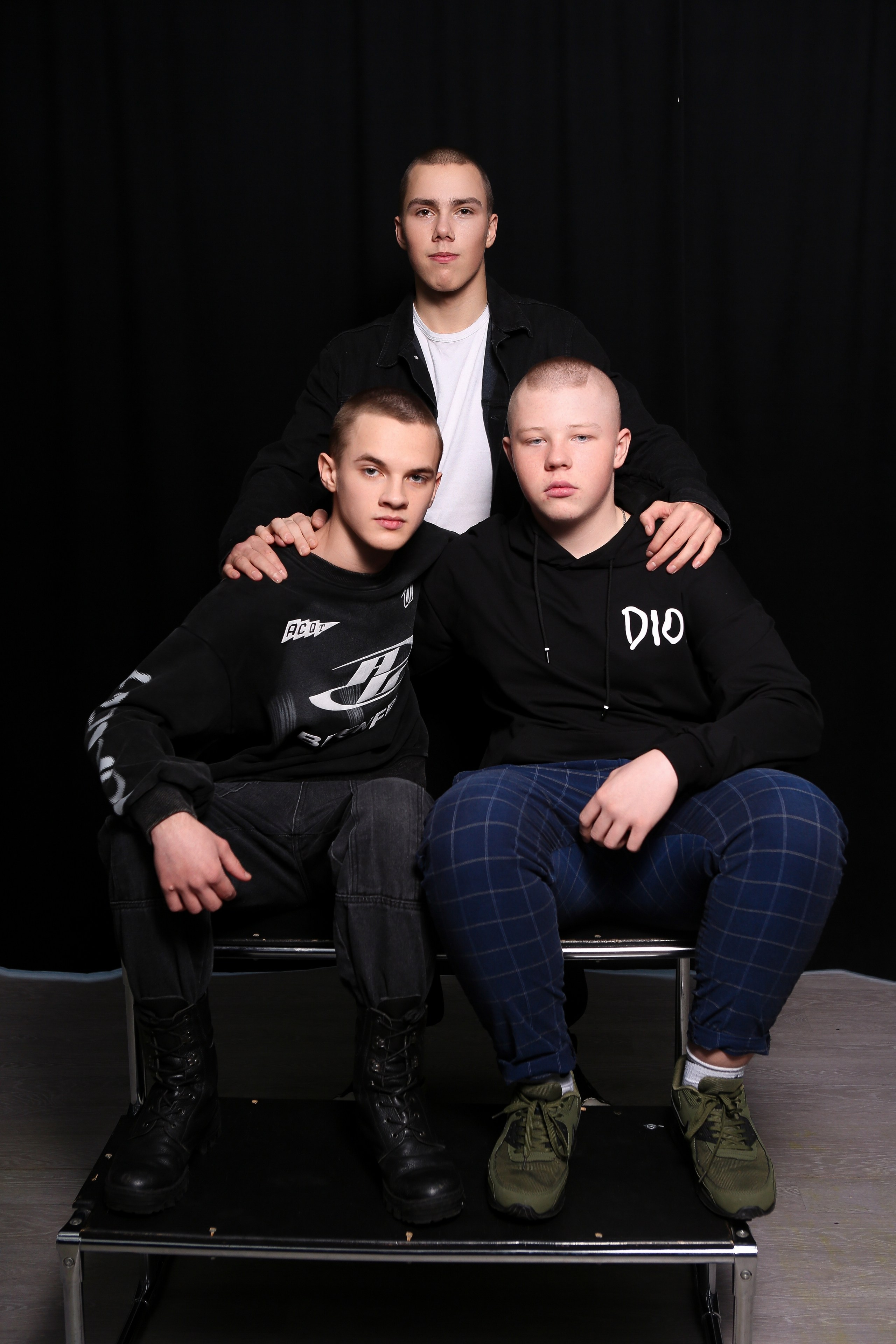 ШКОЛЬНАЯ ФОТОСЕССИЯ В СТУДИИ. ТВОЙ АЛЬБОМ / ТВОИ ПРАВИЛА