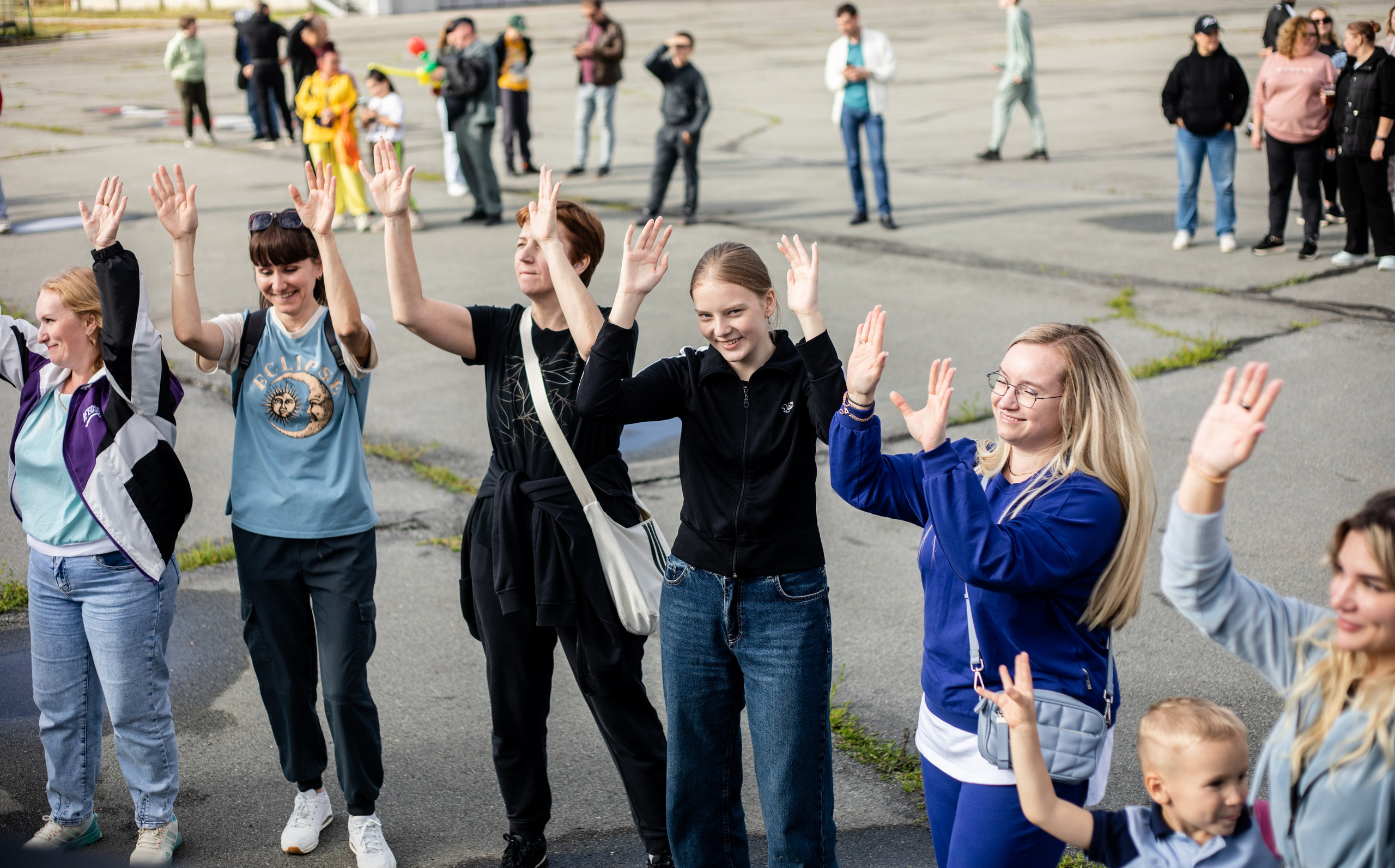 УЗСТ- Корпоративный тимбилдинг на аэродроме. Репортажный и свадебный фотограф в Челябинске Елисеев Павел