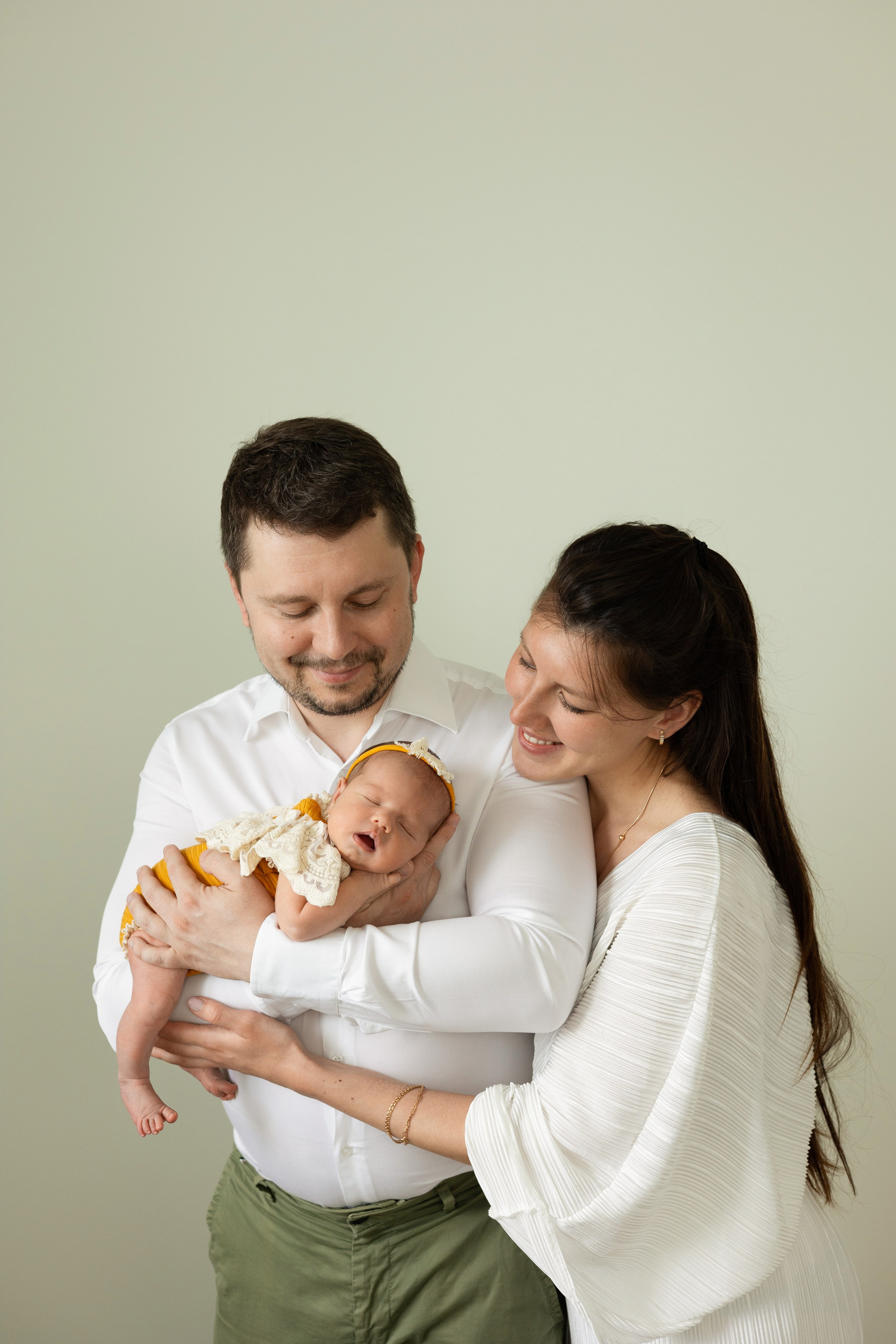 Оливия. Лилия Алтухова — фотограф новорожденных в Москве и области