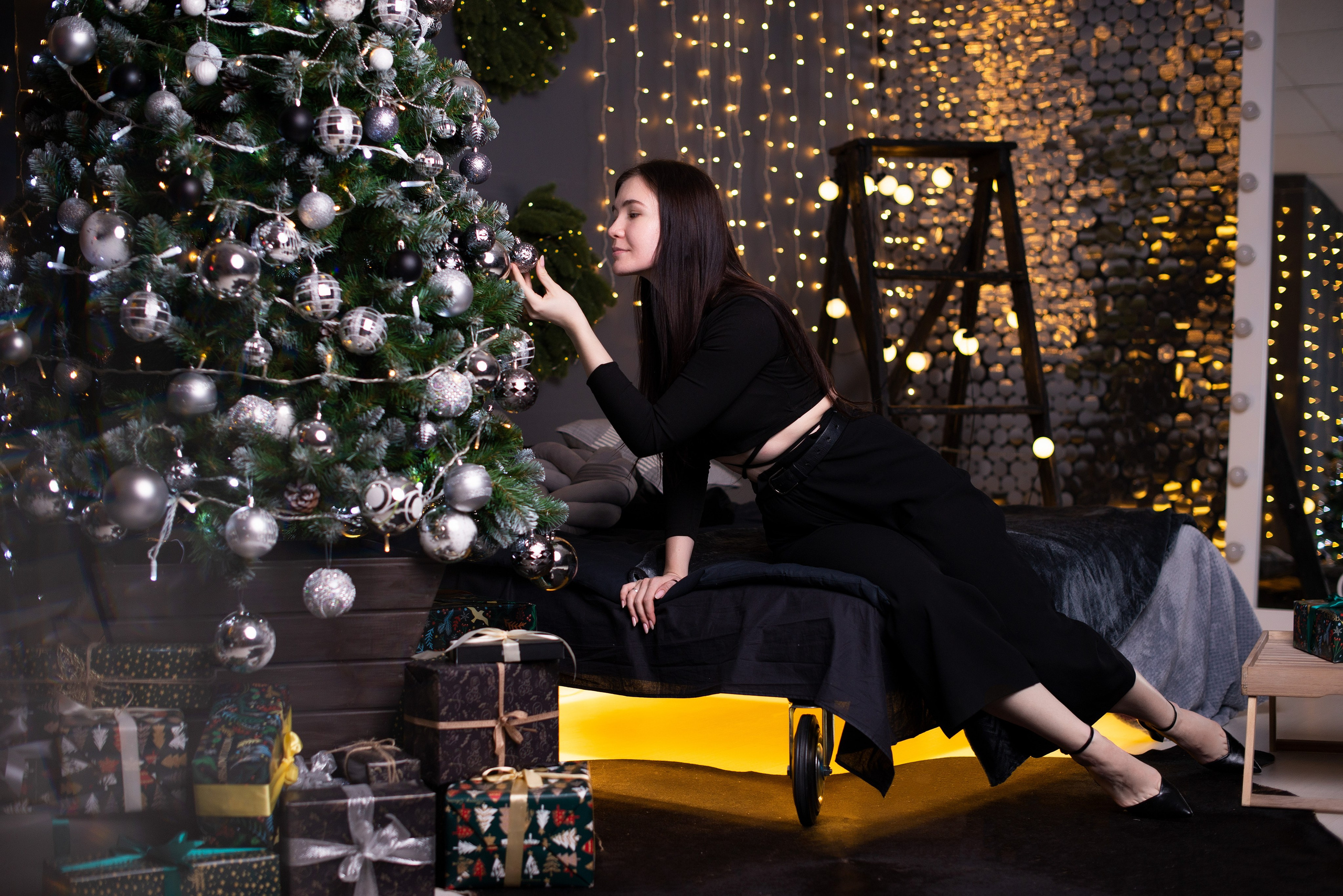 Юлечка в новогодней локации. Творческий фотограф Вологда