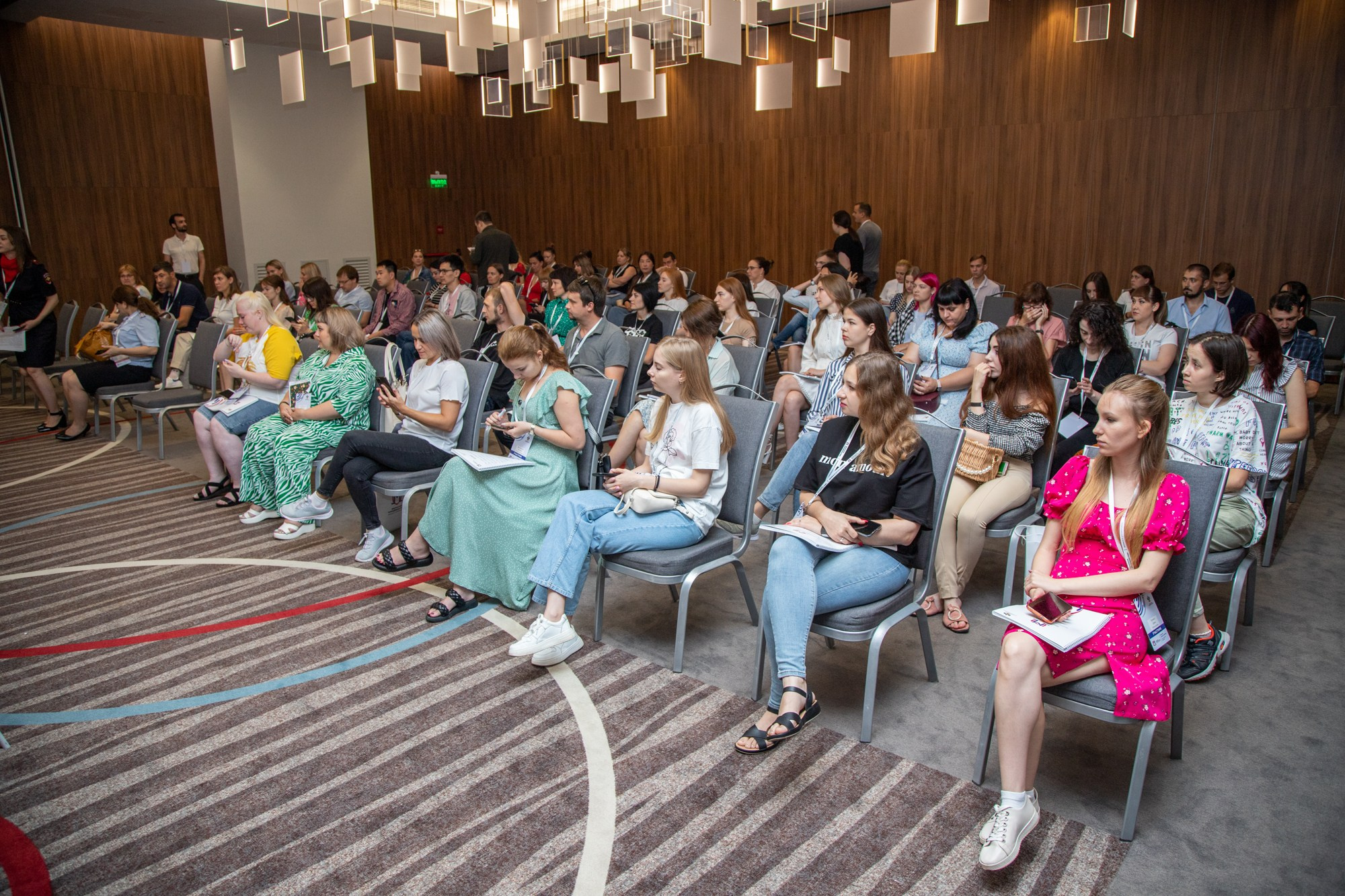 Семинар с «Росмолодёжь» в ЮФО. Репортажный, промышленный и маркетплейс-фотограф Дмитрий Чернат