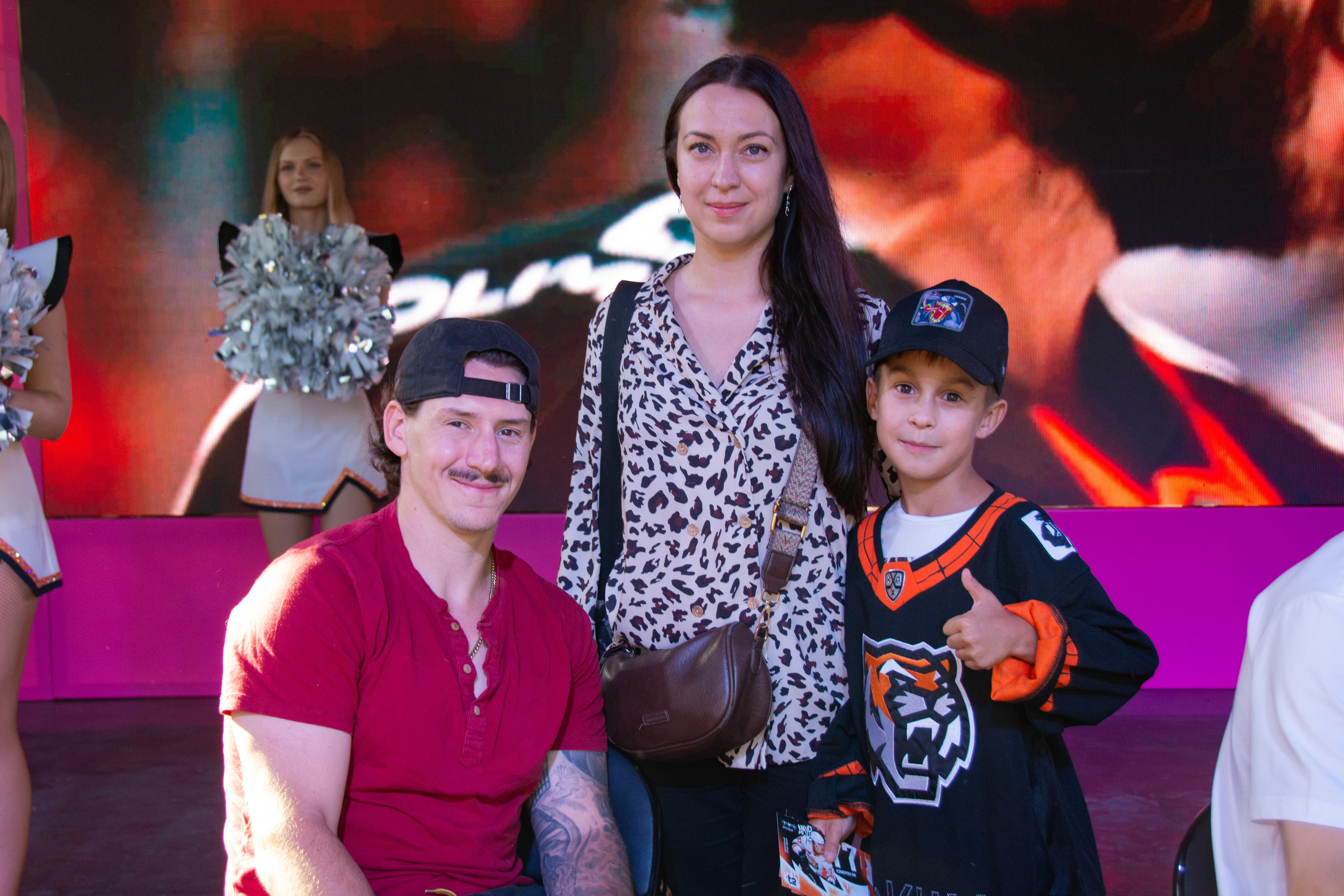 Автограф сессия ХК «Амур». Семейный и репортажный фотограф в Хабаровске Татьяна Болычева