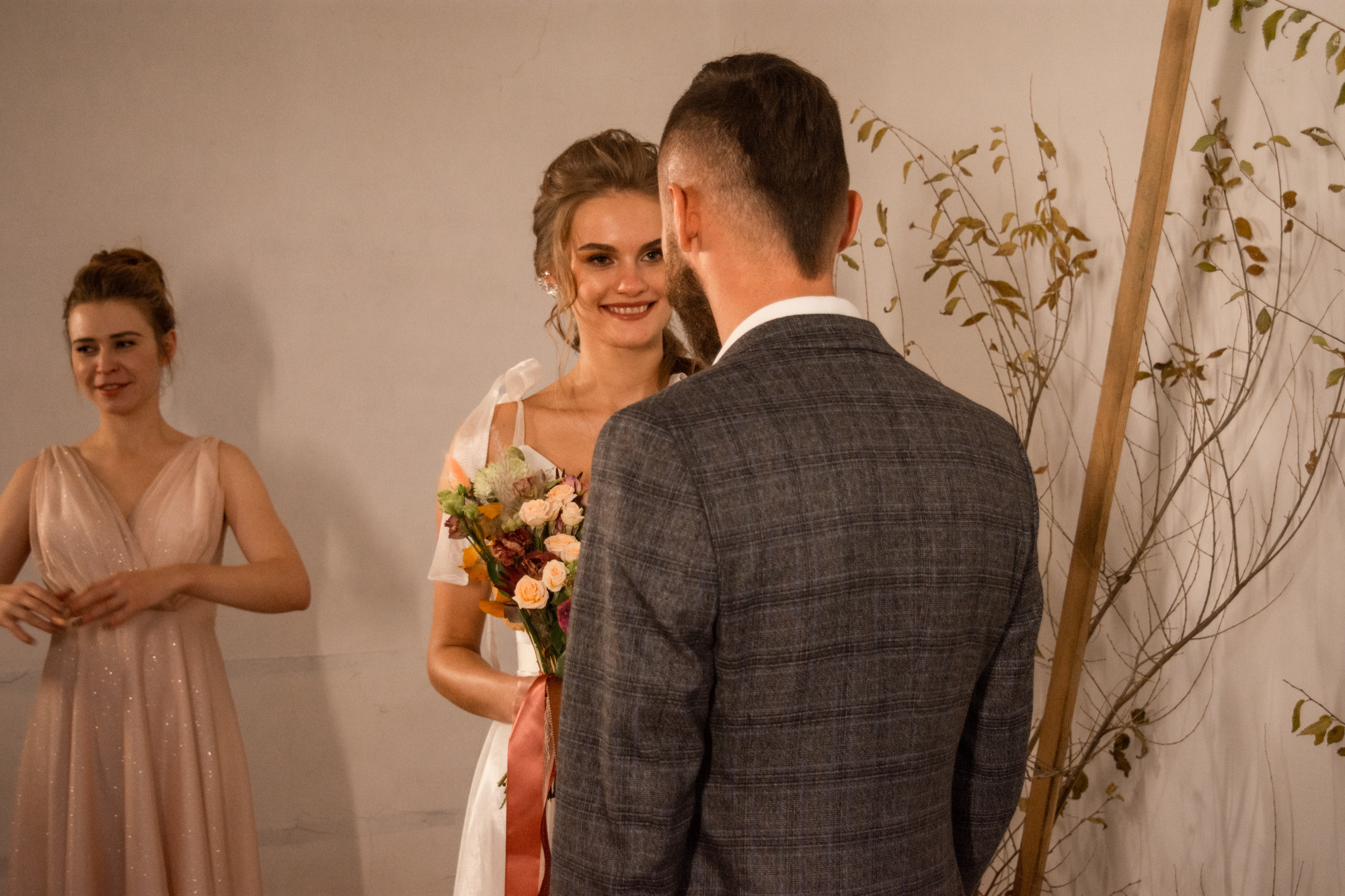 Шикарная камерная свадьба А&A. Мария Яровая фотограф Хабаровск