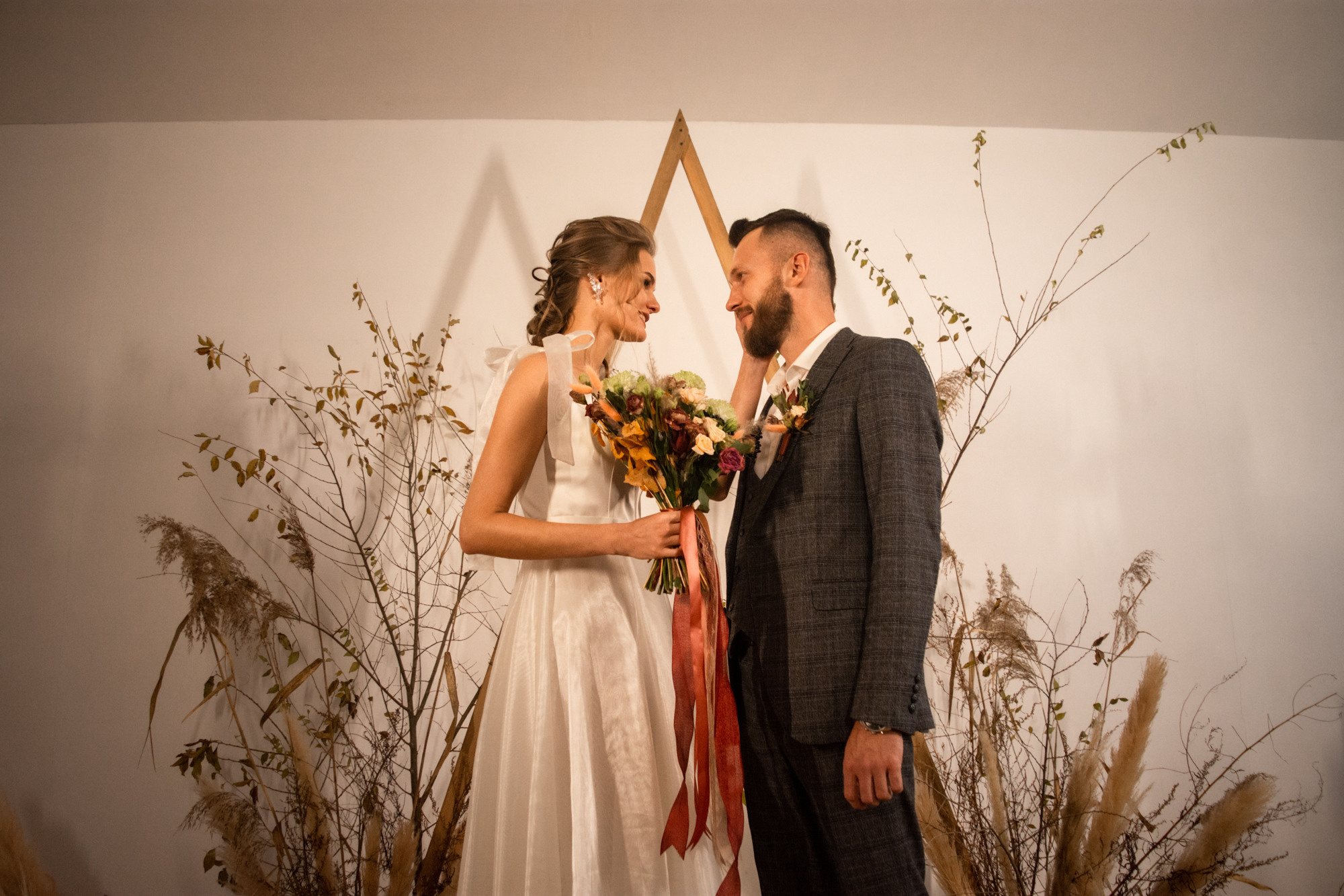 Шикарная камерная свадьба А&A. Мария Яровая фотограф Хабаровск