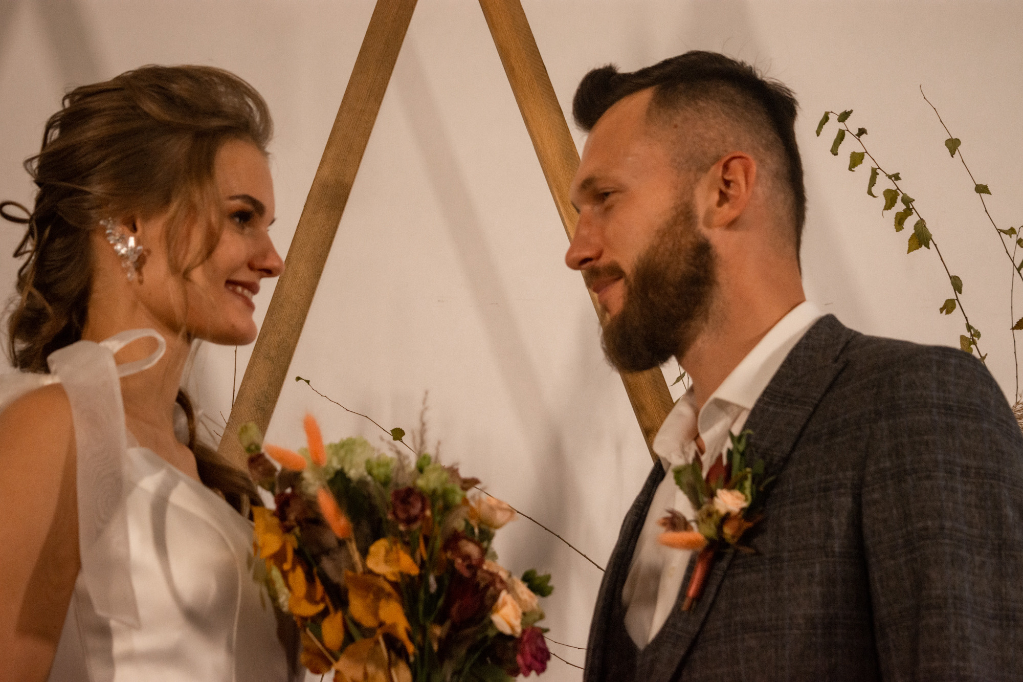 Шикарная камерная свадьба А&A. Мария Яровая фотограф Хабаровск