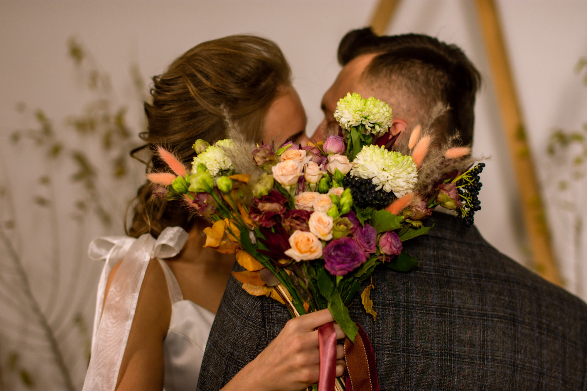 Шикарная камерная свадьба А&A. Мария Яровая фотограф Хабаровск