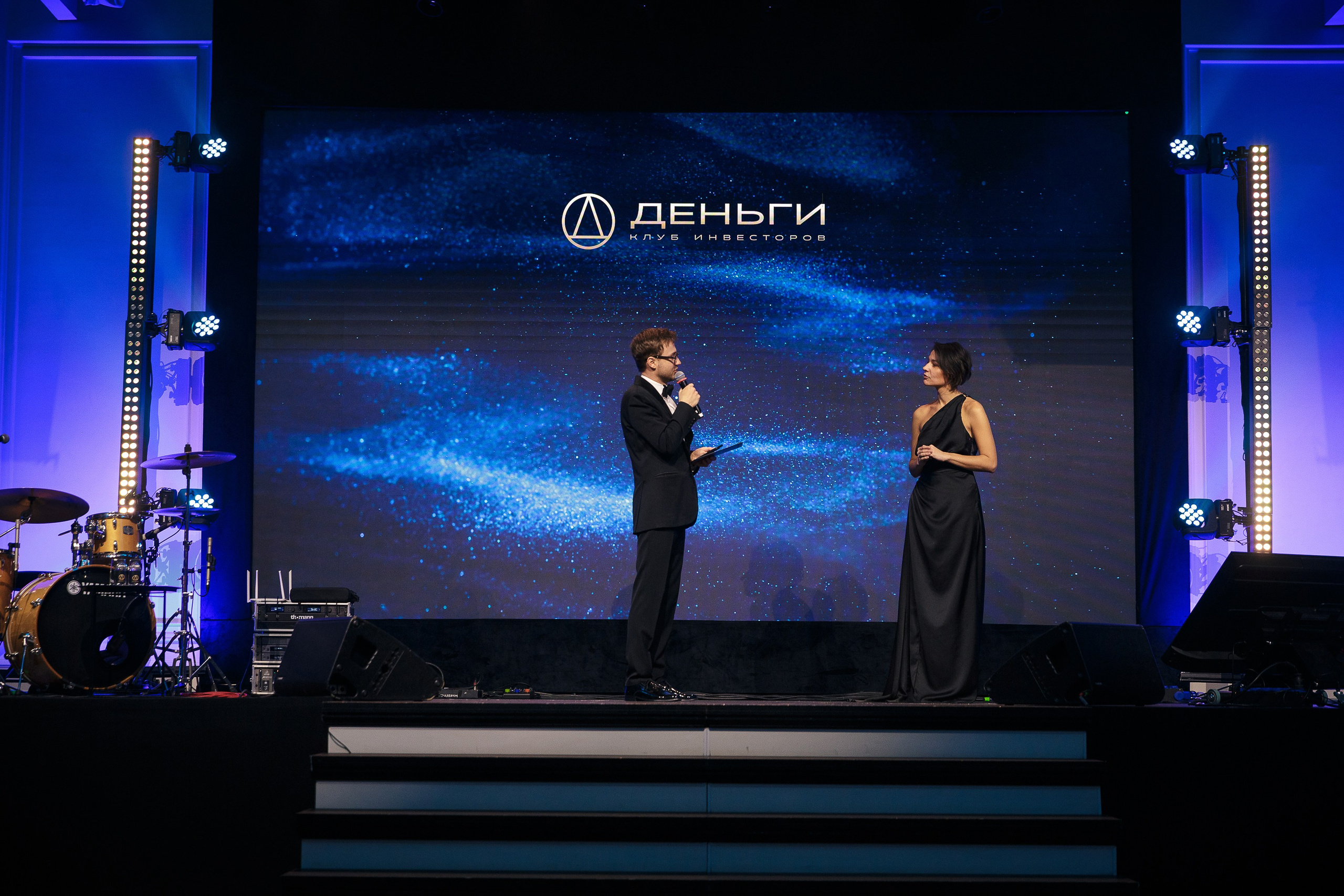 День рождения клуба «Деньги» 6 лет 2025. Репортажный Фотограф Александр Назаров. Москва и М.О