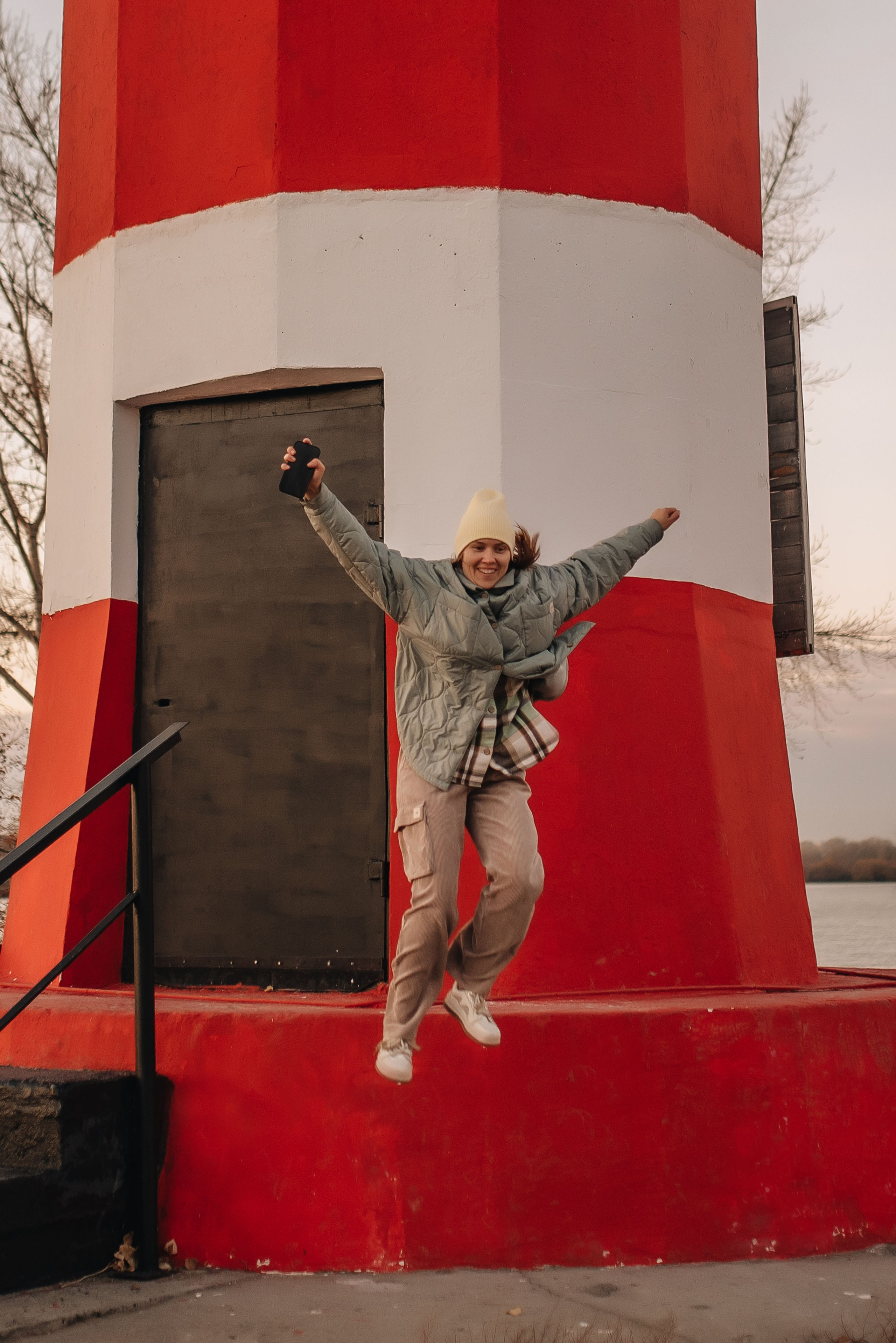 Катя и Варя (маяк). Семейная фотосессия в Новосибирске от фотографа Ольги Коваль