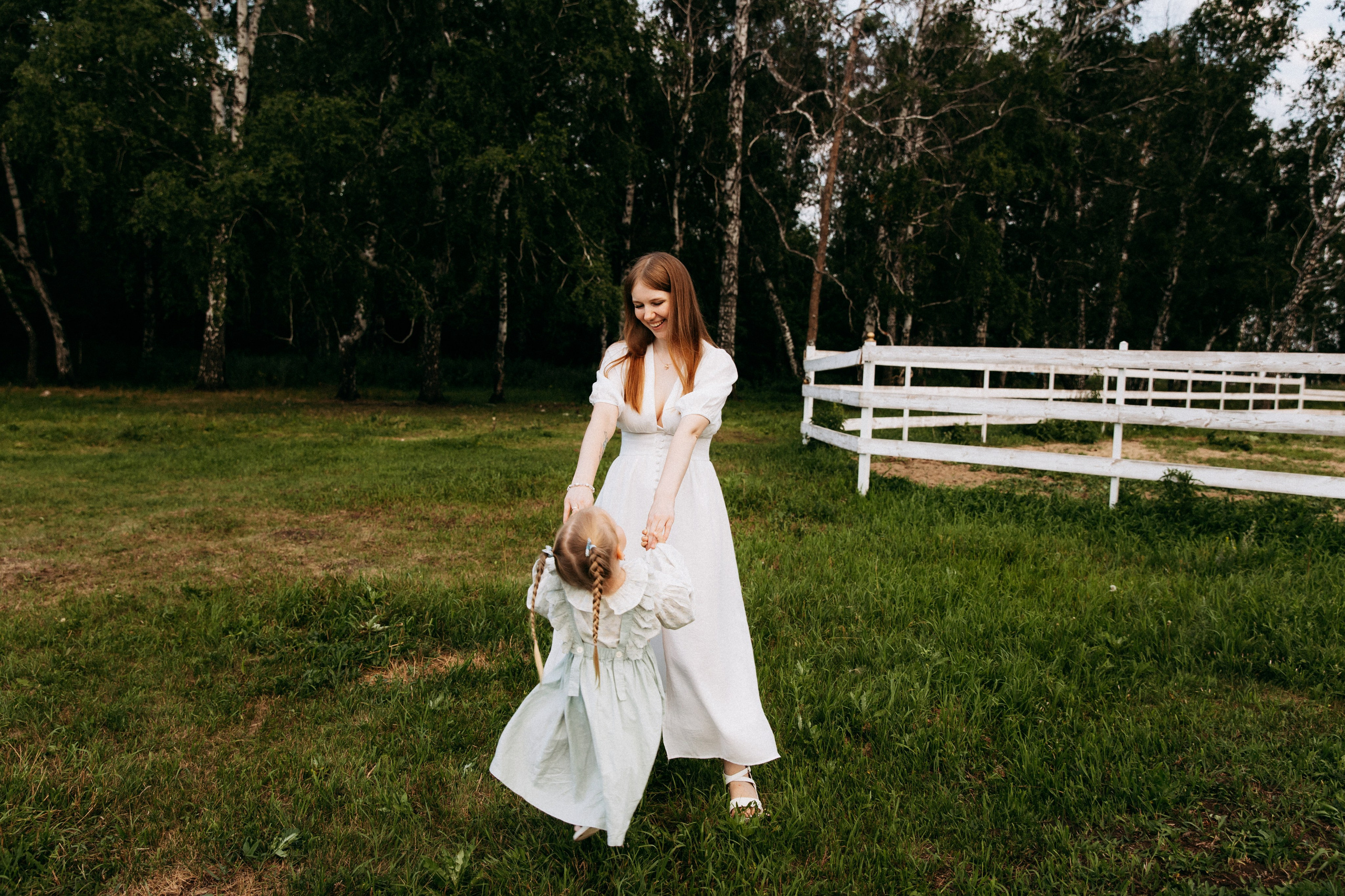 Мира и её семья. Главная