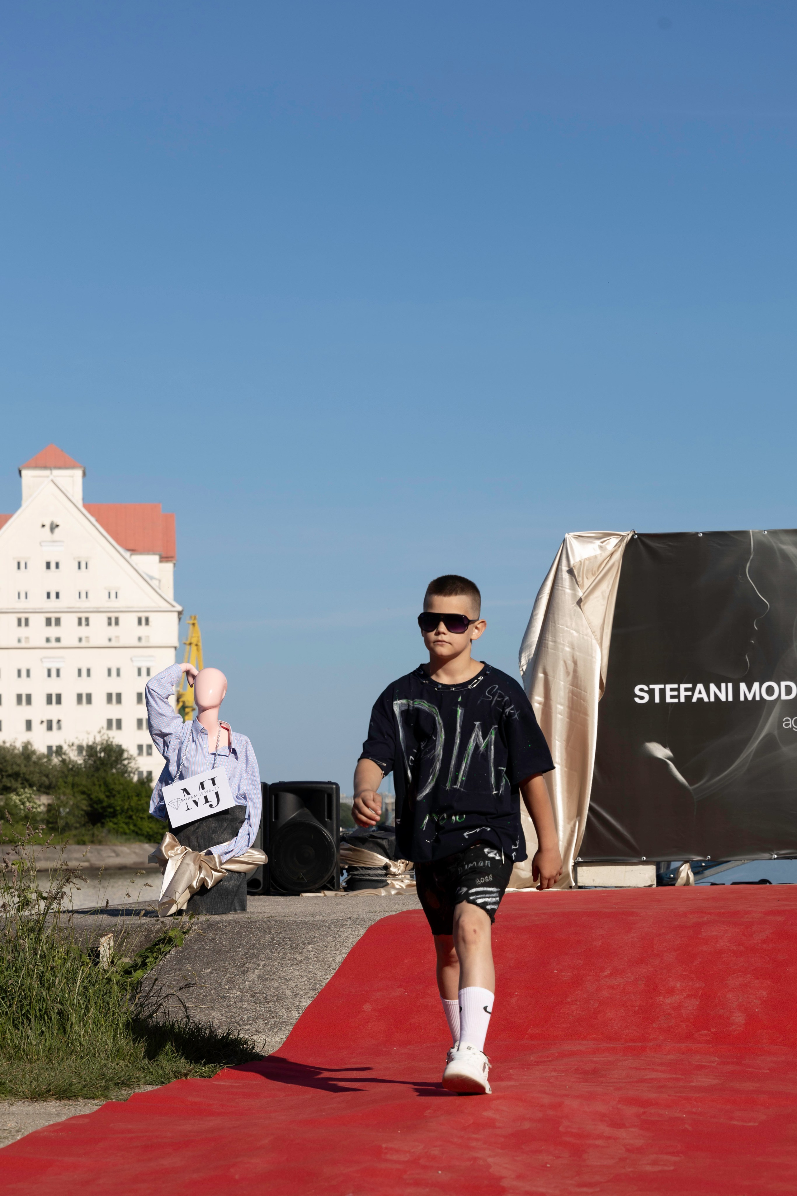 Открытие «FISUN | MIRAM Brand». Olya Posnimay