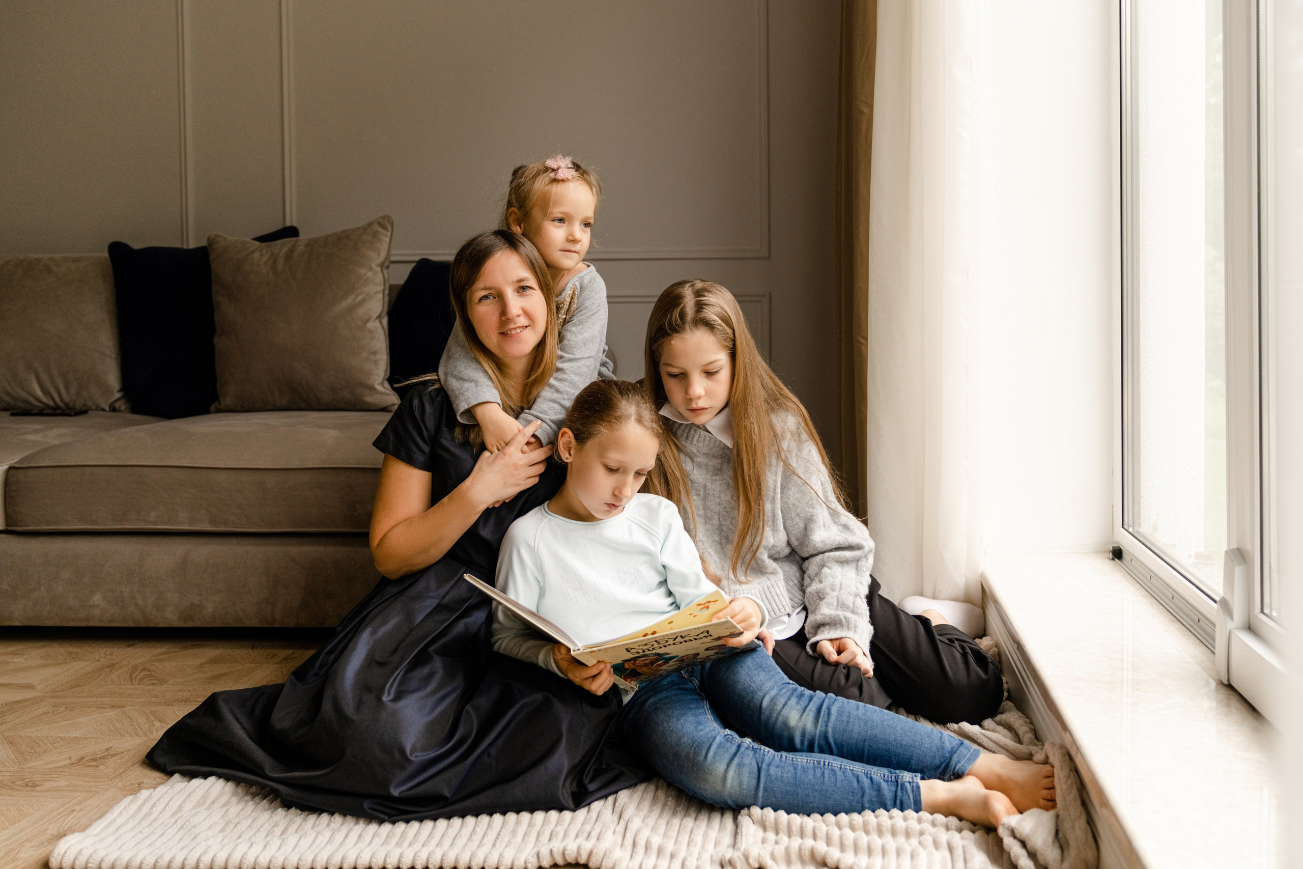 Семейные фотосессии в студии и дома. Свадебный и семейный фотограф в Санкт-Петербурге Олеся Еремеева