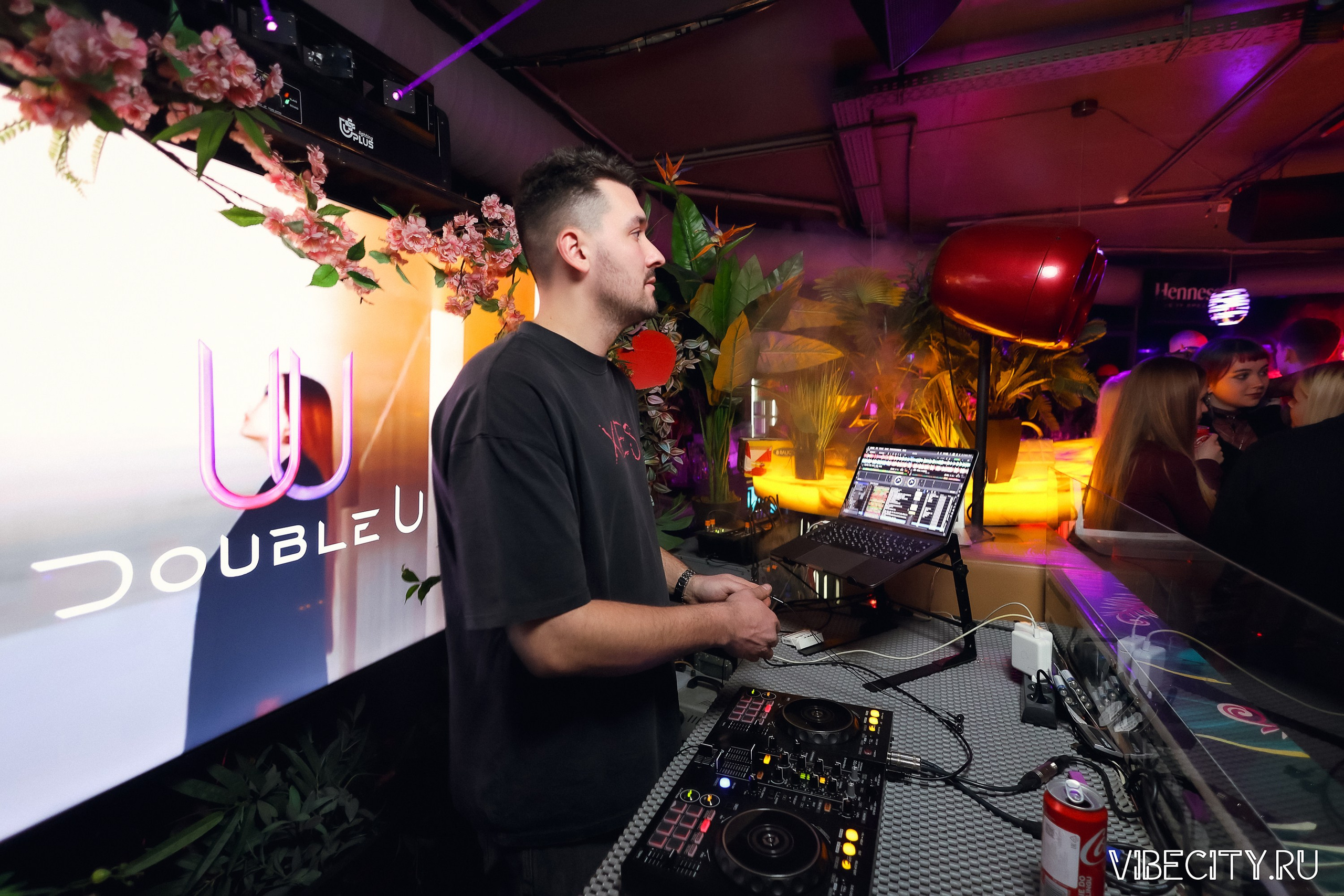 DOUBLE U. VIBECITY.RU Вайб Сити Ру Фоторепортажи Фотоотчеты Калининград