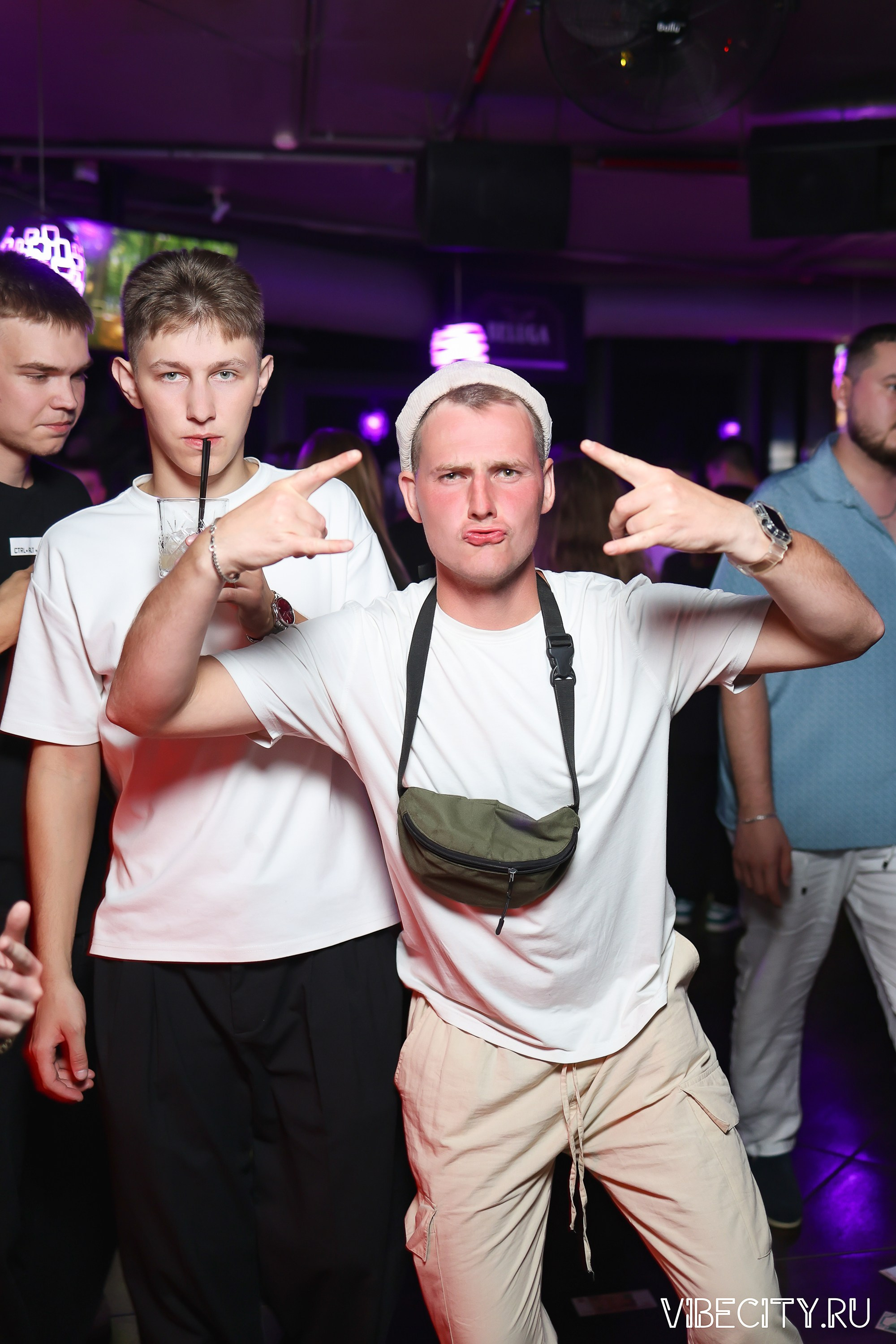 DOUBLE U. VIBECITY.RU Вайб Сити Ру Фоторепортажи Фотоотчеты Калининград