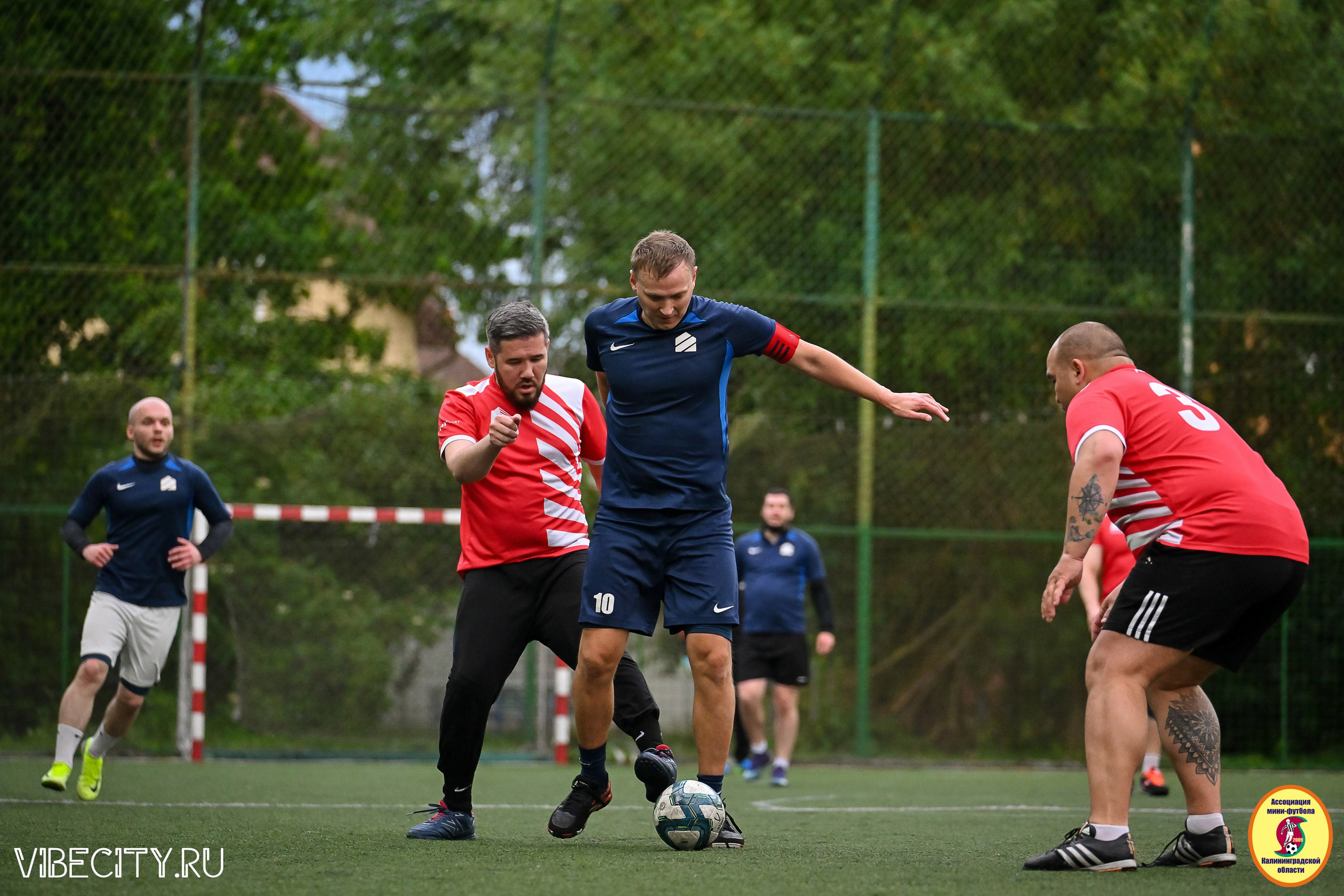 ИГРЫ МИНИ-ФУТБОЛЬНОЙ И КОРПОРАТИВНОЙ ЛИГИ. VIBECITY.RU Вайб Сити Ру Фоторепортажи Фотоотчеты Калининград