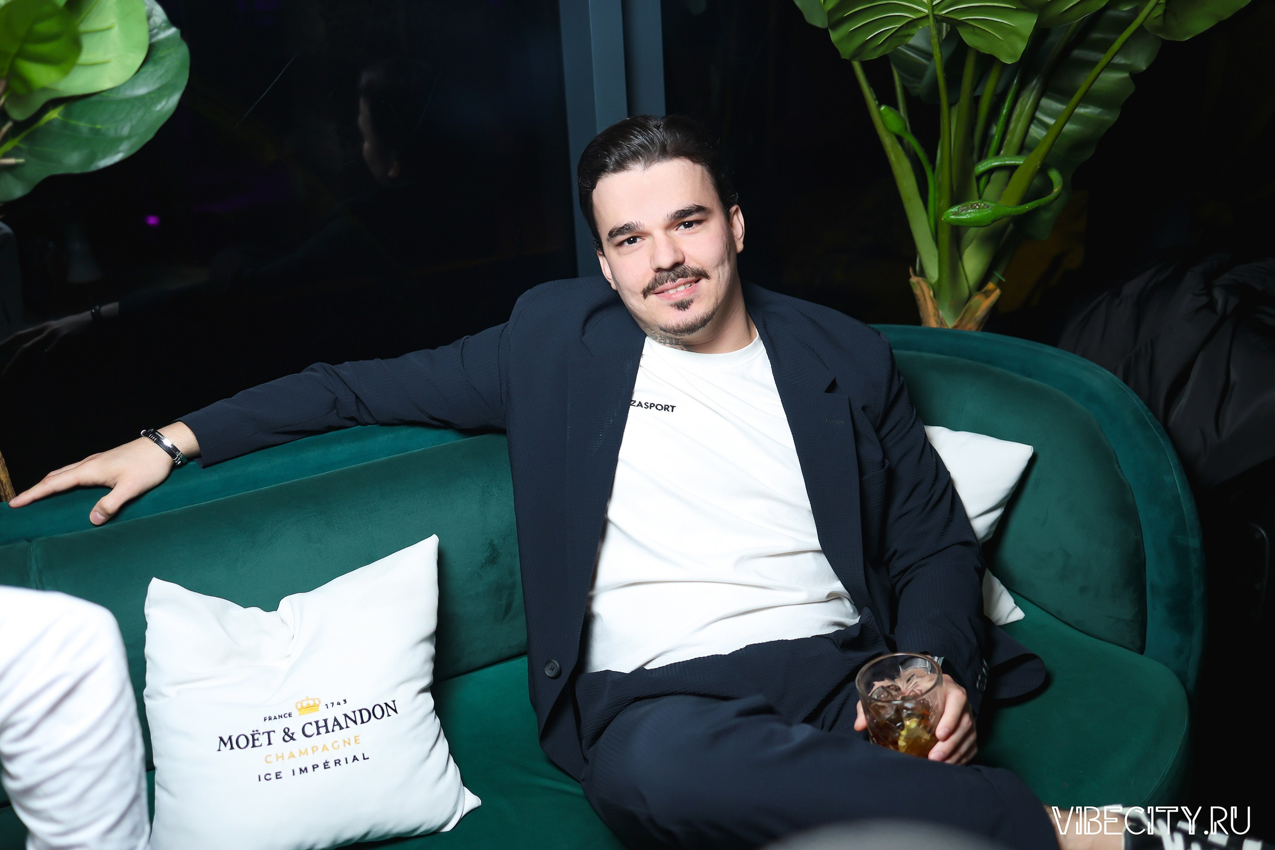 DOUBLE U. VIBECITY.RU Вайб Сити Ру Фоторепортажи Фотоотчеты Калининград