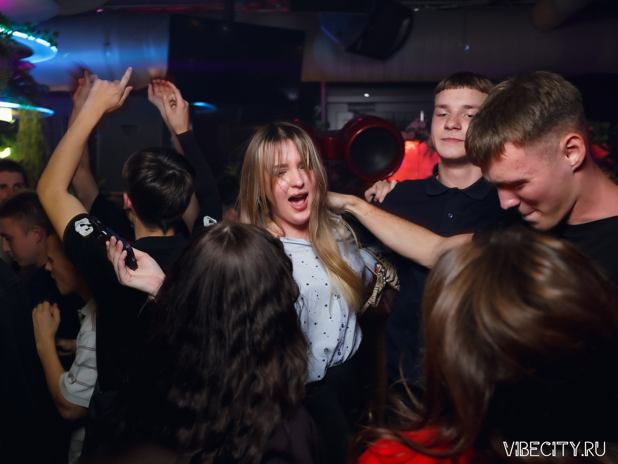 DOUBLE U. VIBECITY.RU Вайб Сити Ру Фоторепортажи Фотоотчеты Калининград