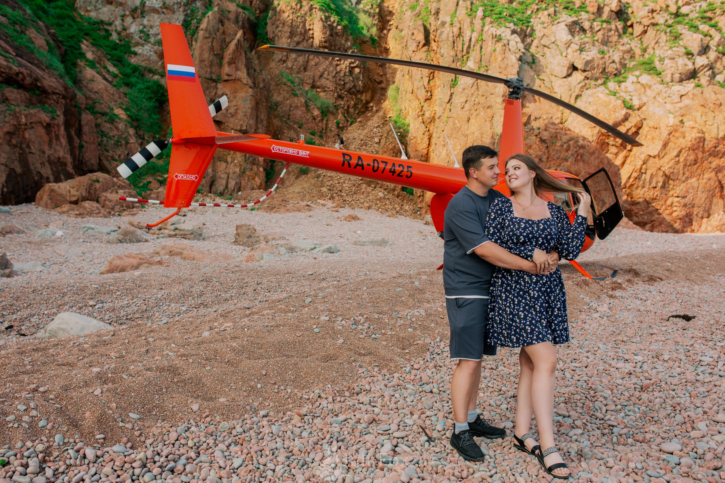Фотосессия предложения руки и сердца во Владивостоке. Портретный, свадебный, репортажный фотограф во Владивостоке Юлиана Джули Фокс