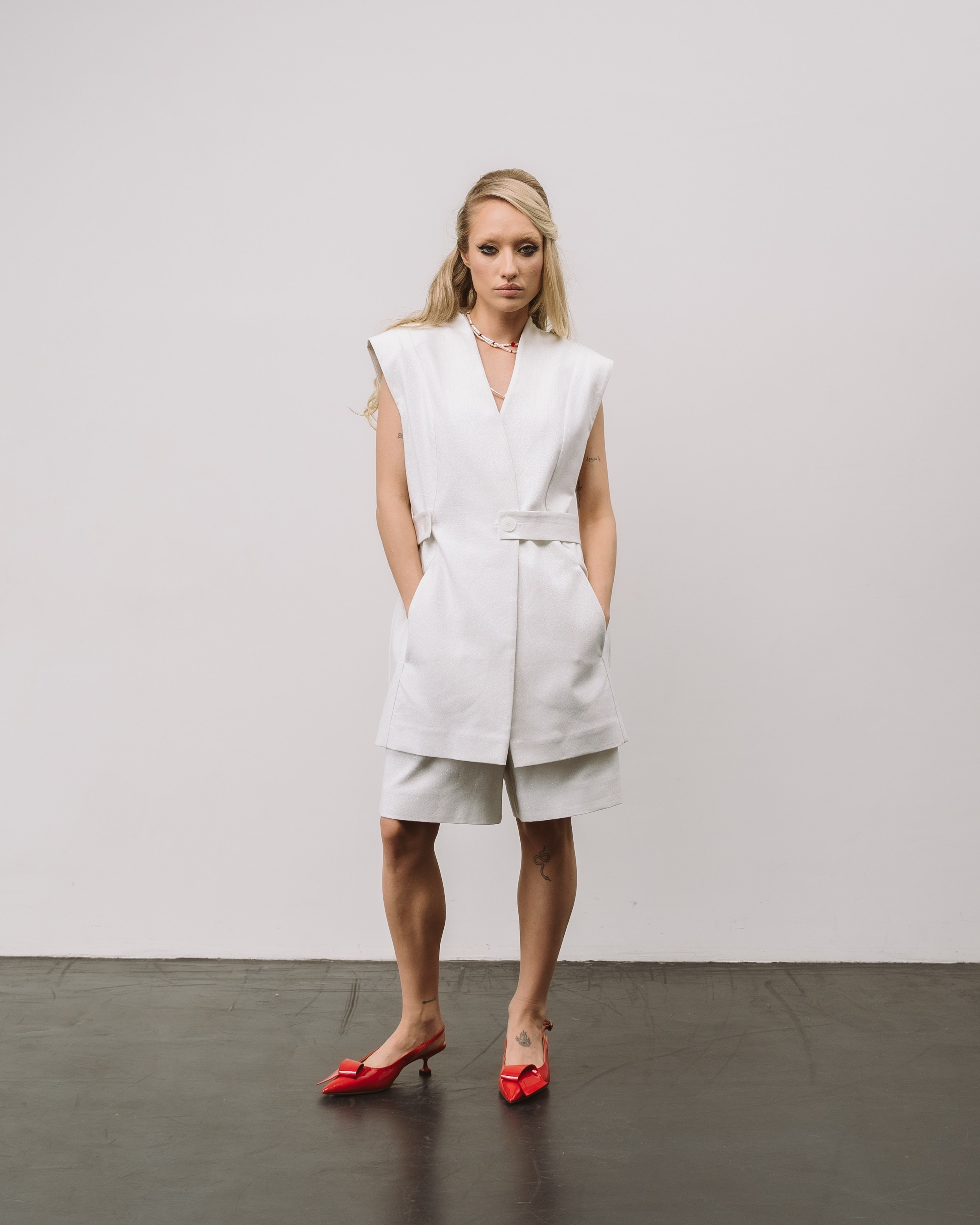 ZO: YOUR INNER PRINCESS. TUTSARKIS — Art Director | Stylist | Photographer