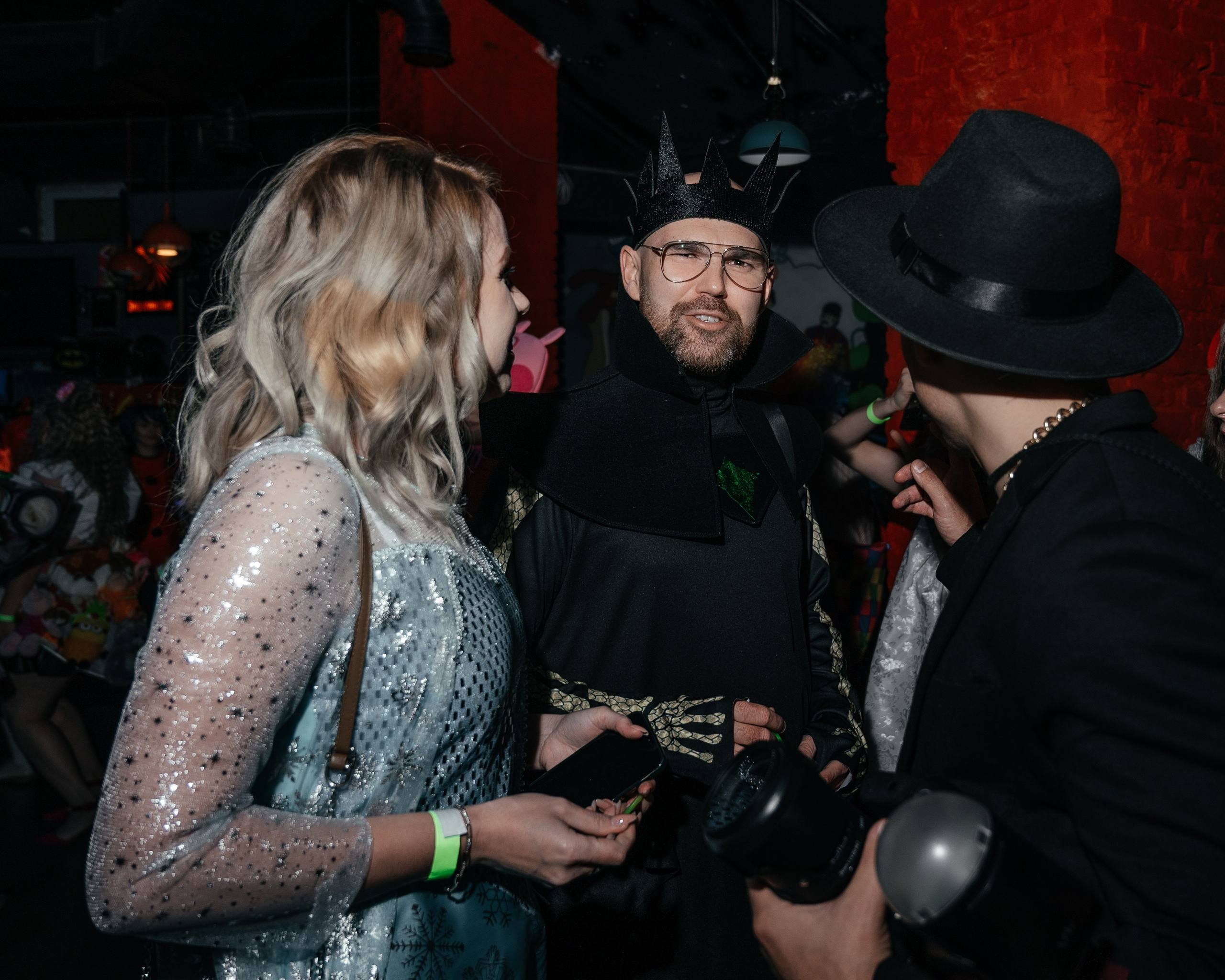 Репортажный фотограф на корпоратив и другие мероприятия. Свадебный и семейный фотограф в Краснодаре Марина Стёпа