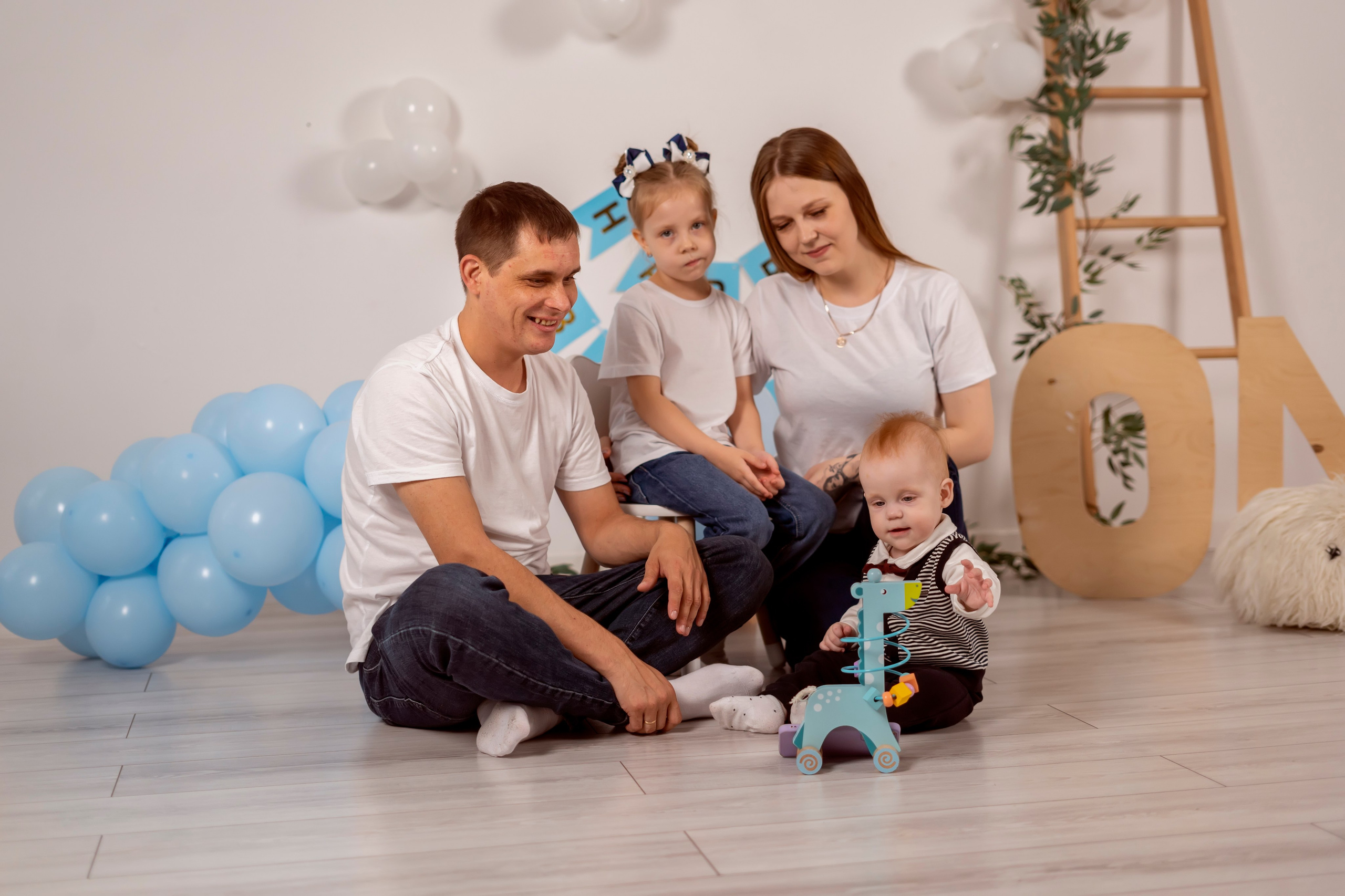 Годовасие в LettLoft. Семейный и детский фотограф в Хабаровске Анна Гриневич