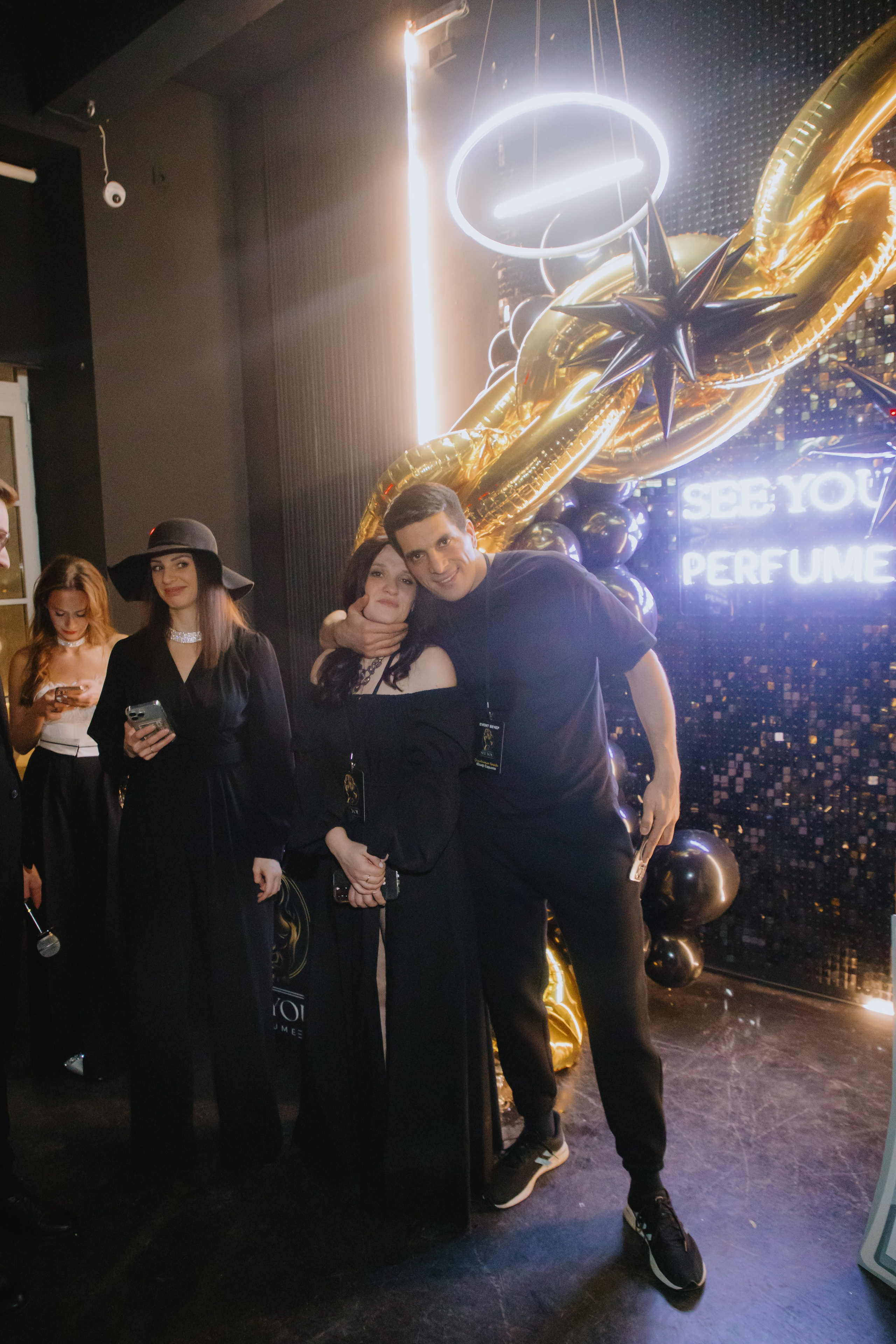 See `You Perfume. Фотограф в Москве и Санкт-Петербурге Дарина